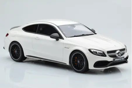 Mercedes Benz C63 S Coupe AMG white Limitiert 598/1000 1:18 GT Spirit B66965707 Мерцедес Бенц Ц63 бял Лимитирана