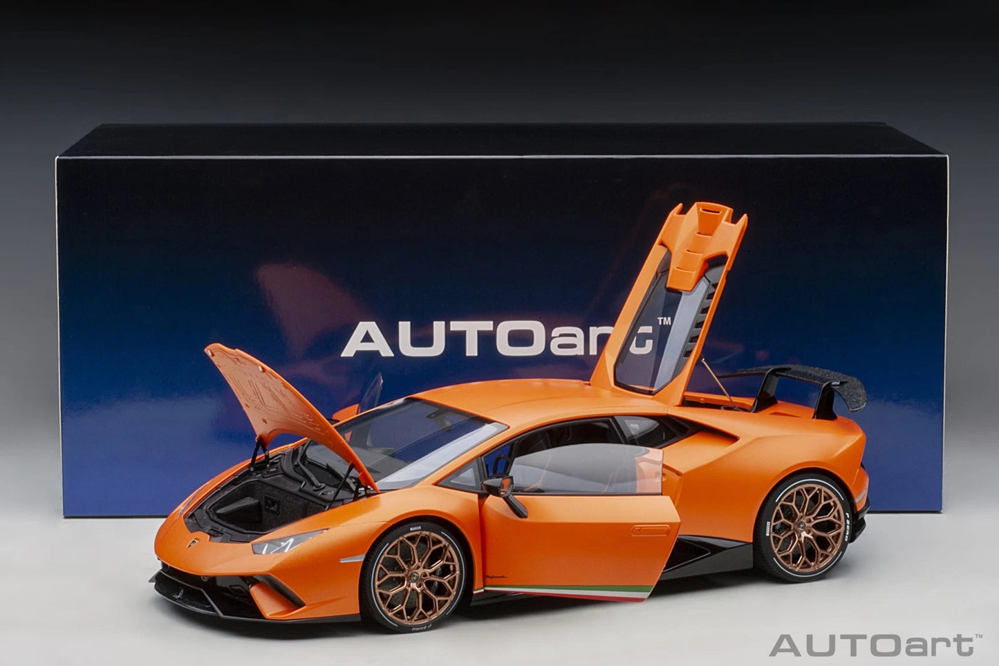 Lamborghini Huracan Perfomante Arancio Orange AUTOART 12076 1:12 Ламборгини Хуракан Перфоманте оранжев мат