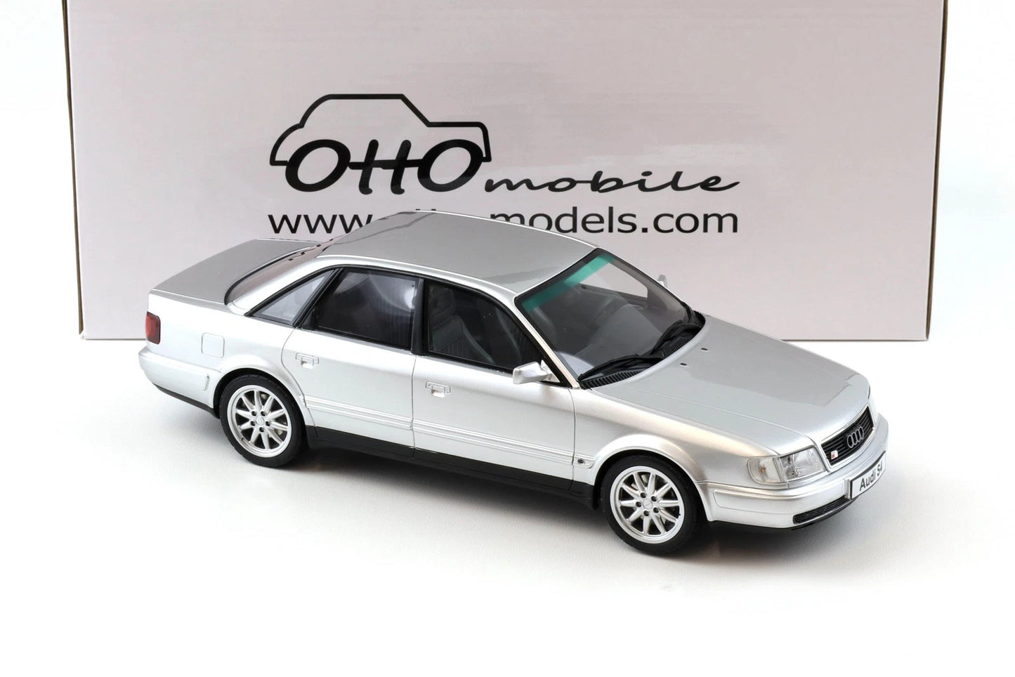Audi S4 C4 4.2 V8 Limousine silver Limitiert 1:18 OTTO OT464 Ауди С4 Ц4 сив седан Лимитирана