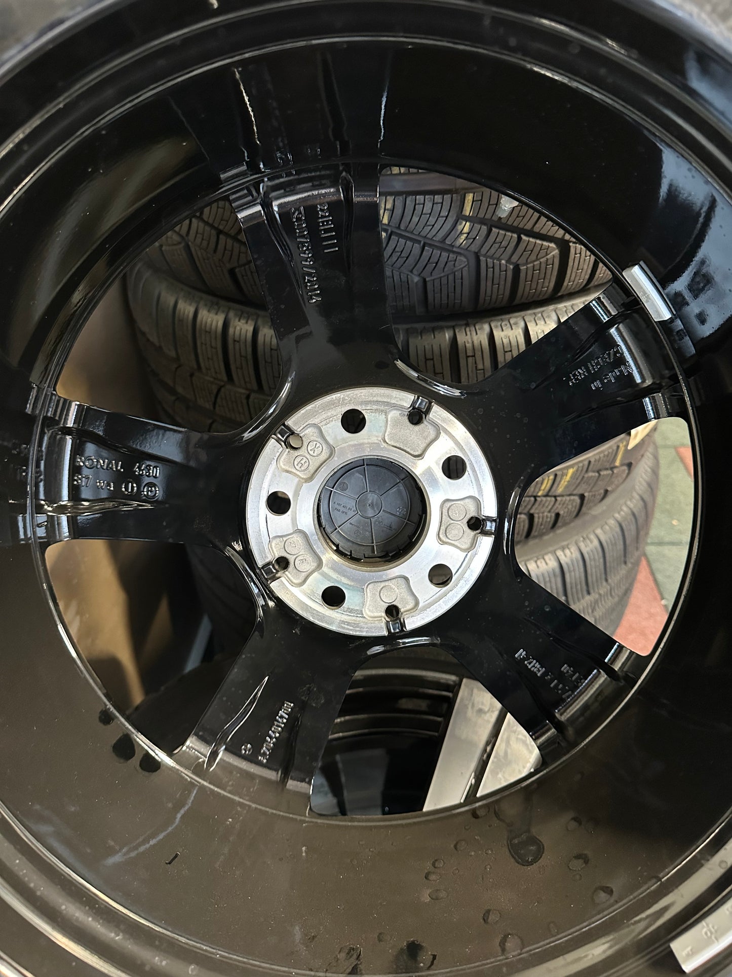 Оригинал Като Нови Mercedes C klasse W206 18 Zoll Мерцедес Ц класа W206 18 цола зимен комплект зимни гуми