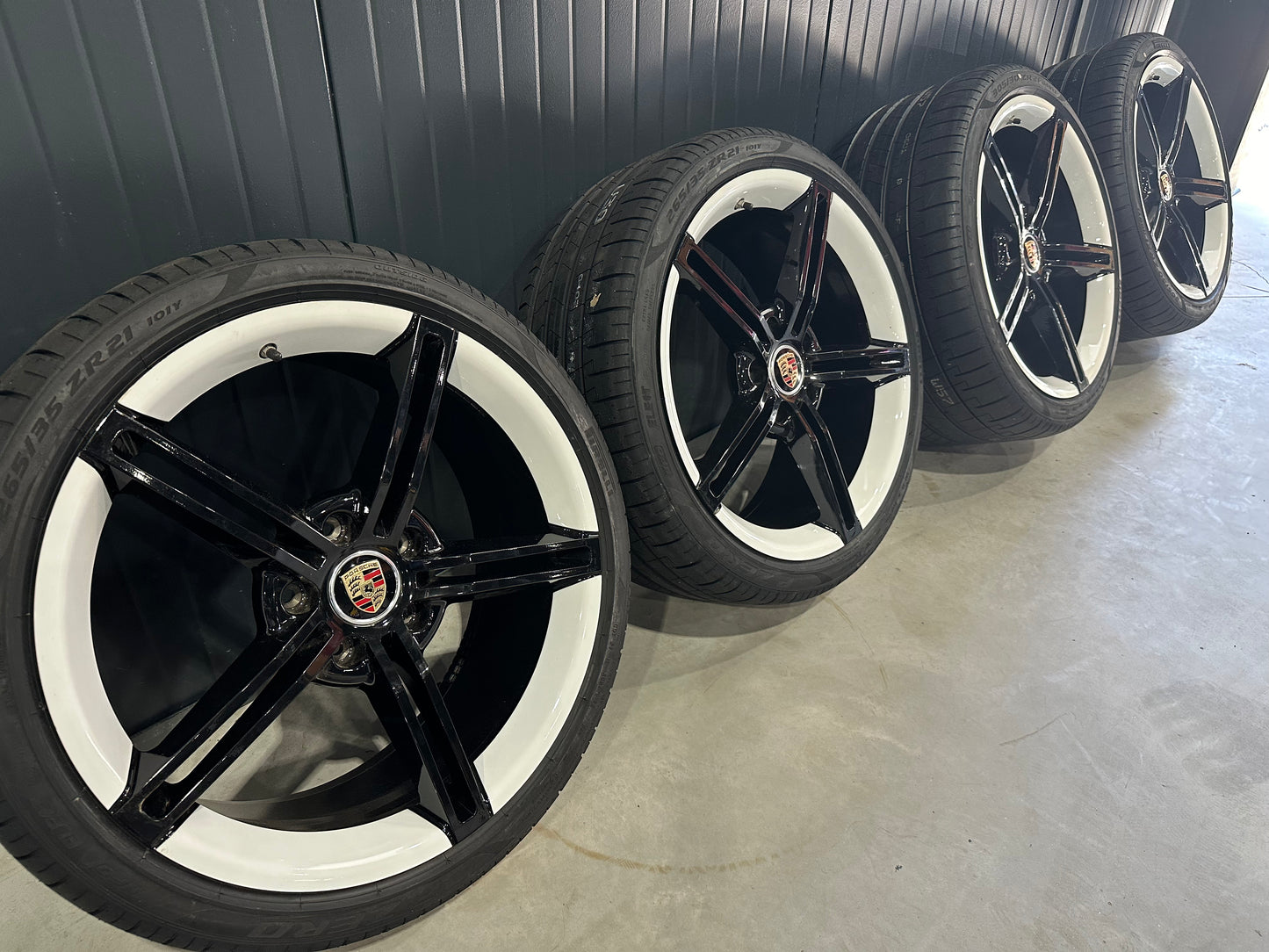 Като Нови Оригинал Porsche Taycan 21 Zoll Алуминиеви джанти Порше Тайкан 21 цола летен комплект летни Гуми