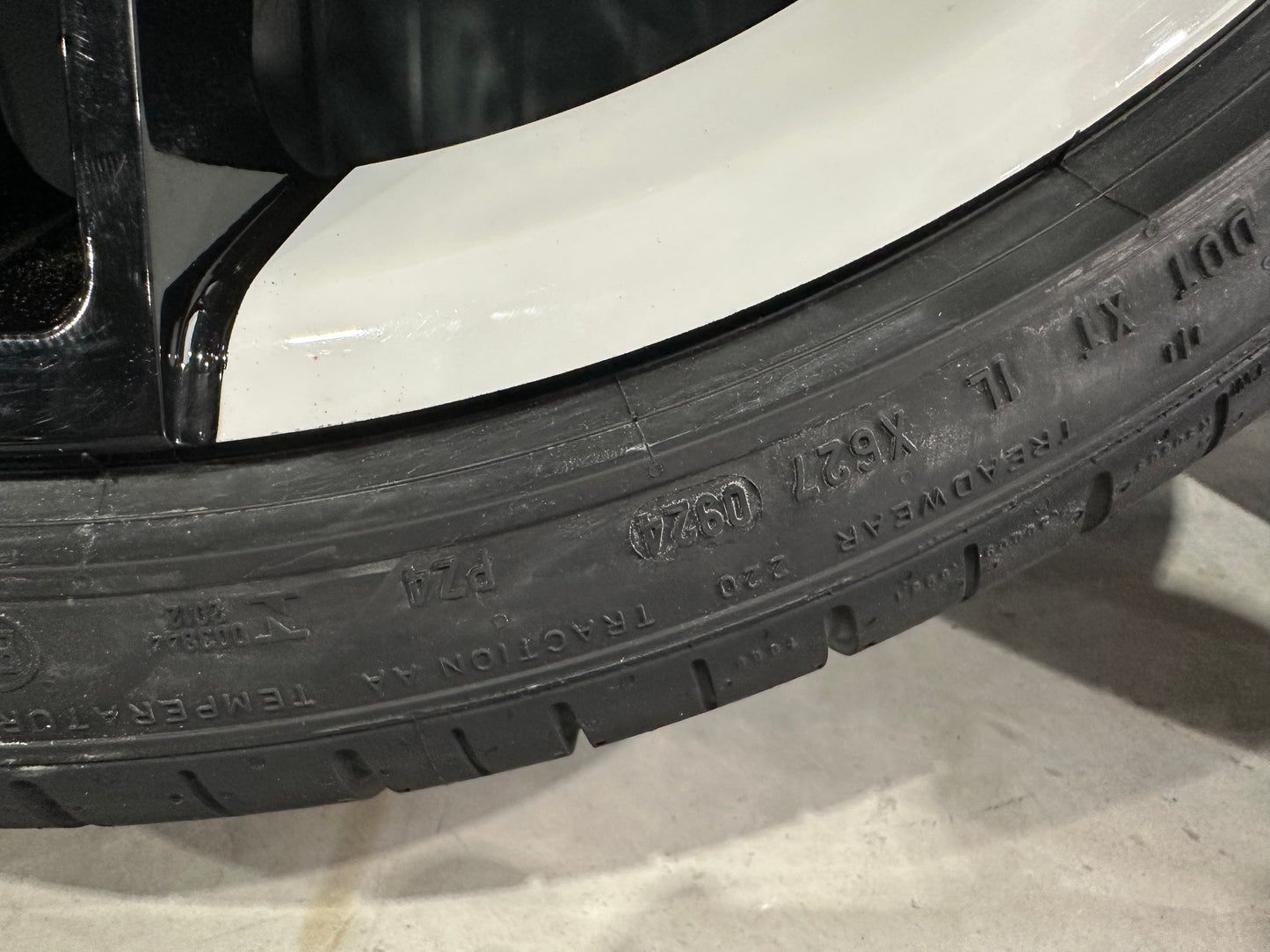 Като Нови Оригинал Porsche Taycan 21 Zoll Алуминиеви джанти Порше Тайкан 21 цола летен комплект летни Гуми