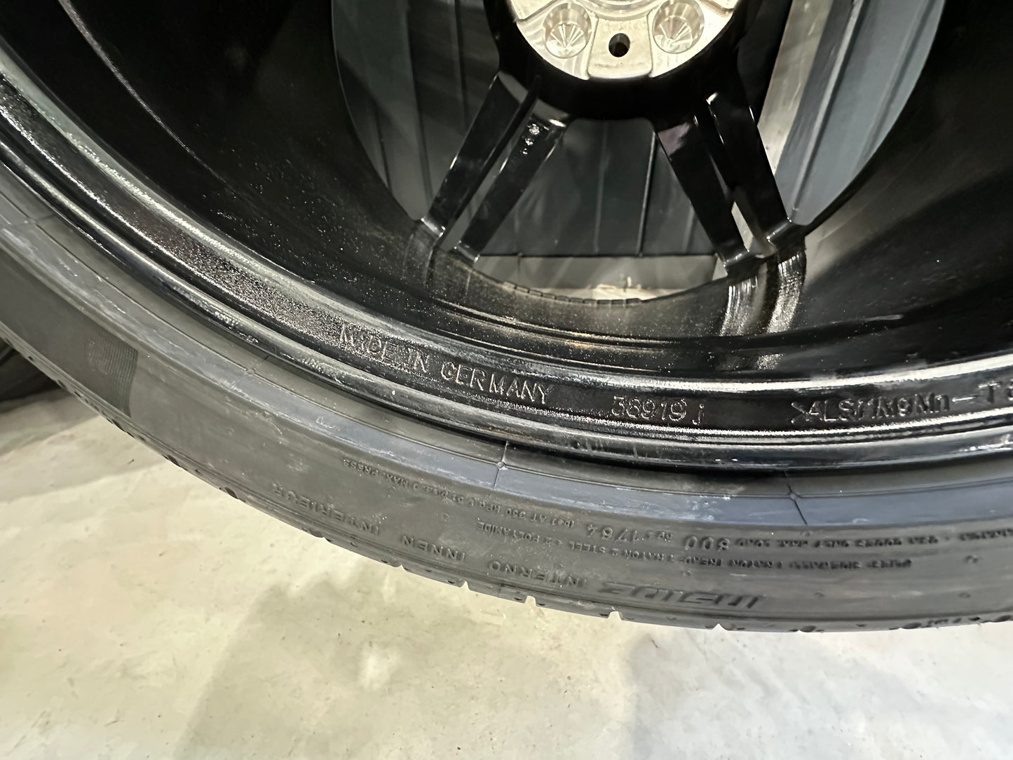 Като Нови Оригинал Porsche Taycan 21 Zoll Алуминиеви джанти Порше Тайкан 21 цола летен комплект летни Гуми