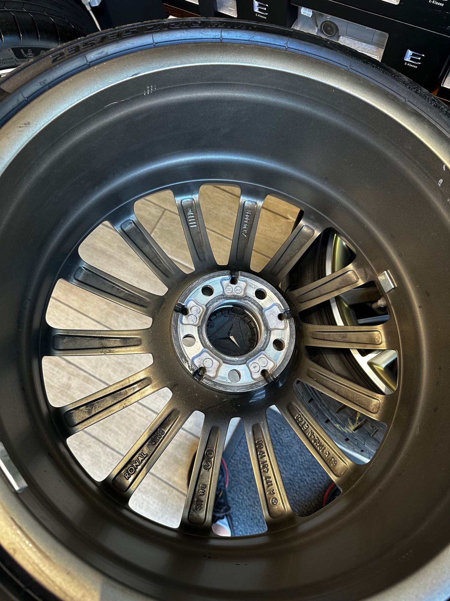 Като Нови Оригинал Mercedes A35 AMG W177 19 Zoll Мерцедес А35 АМГ 19 цола джанти летен комплект летни гуми