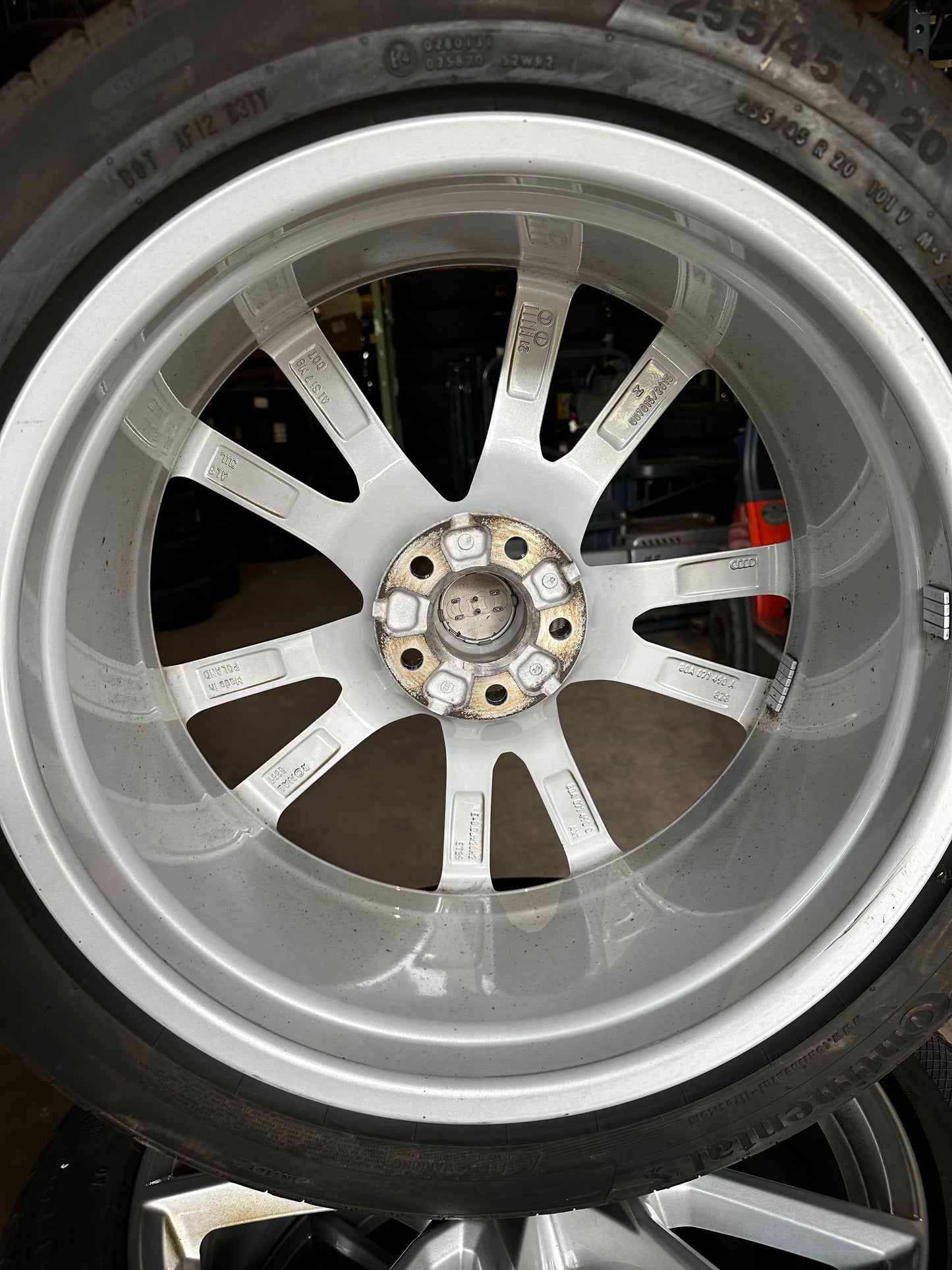 Оригинал Audi Q5 SQ5 FY 8OA 20 Zoll Ауди Ку5 Алуминиеви джанти 255 45 20 цола зимен комплект зимни гуми
