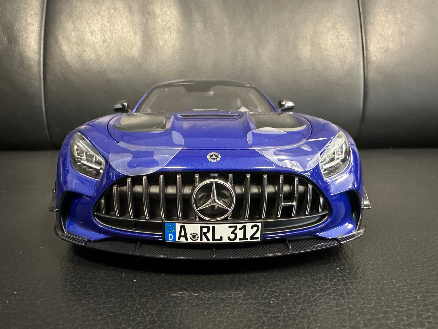 Mercedes Benz AMG GT Black Series blue 1:18 NOREV 183908 Мерцедес Бенц АМГ ГТ син