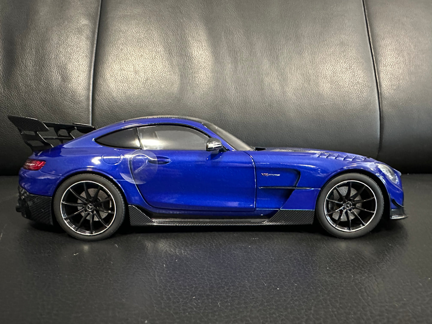 Mercedes Benz AMG GT Black Series blue 1:18 NOREV 183908 Мерцедес Бенц АМГ ГТ син