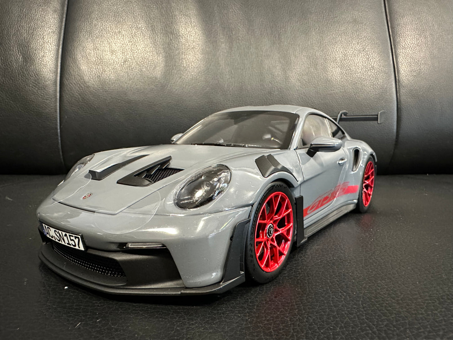 Porsche 911 GT3 RS Artic Grey 2022 1:18 GT Norev 187350 Порше 911 ГТ3 РС сив