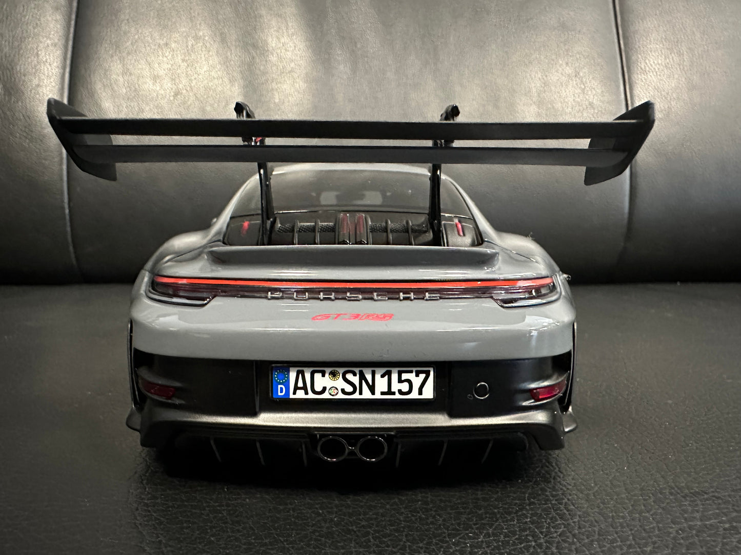 Porsche 911 GT3 RS Artic Grey 2022 1:18 GT Norev 187350 Порше 911 ГТ3 РС сив