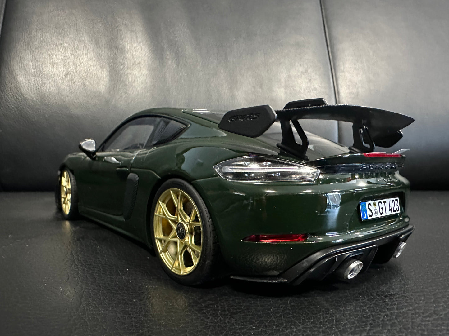 Porsche Cayman GT4 RS brewster green 2023 Weissach 1:18 GT Norev 187250 Порше Кайман ГТ4 РС зелен