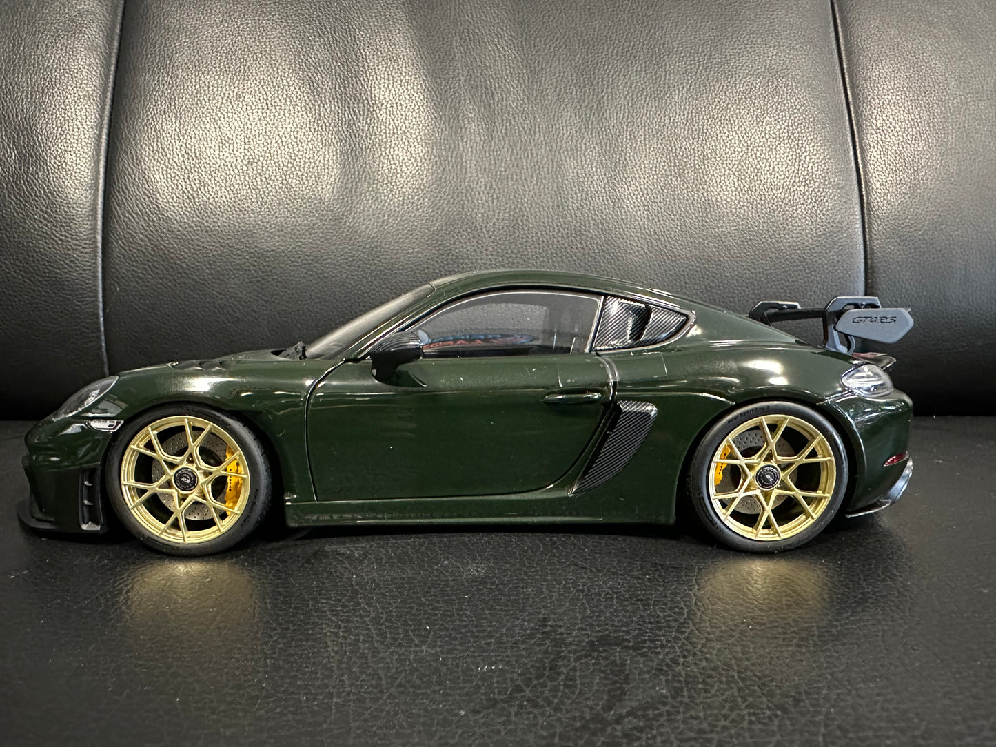 Porsche Cayman GT4 RS brewster green 2023 Weissach 1:18 GT Norev 187250 Порше Кайман ГТ4 РС зелен