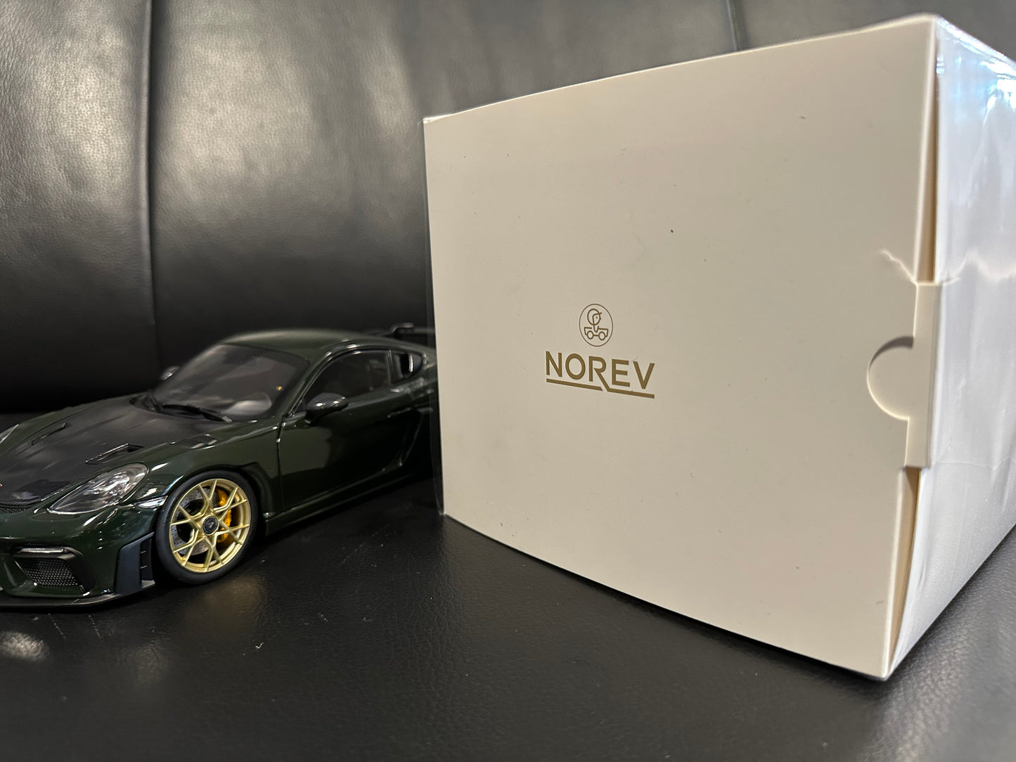 Porsche Cayman GT4 RS brewster green 2023 Weissach 1:18 GT Norev 187250 Порше Кайман ГТ4 РС зелен