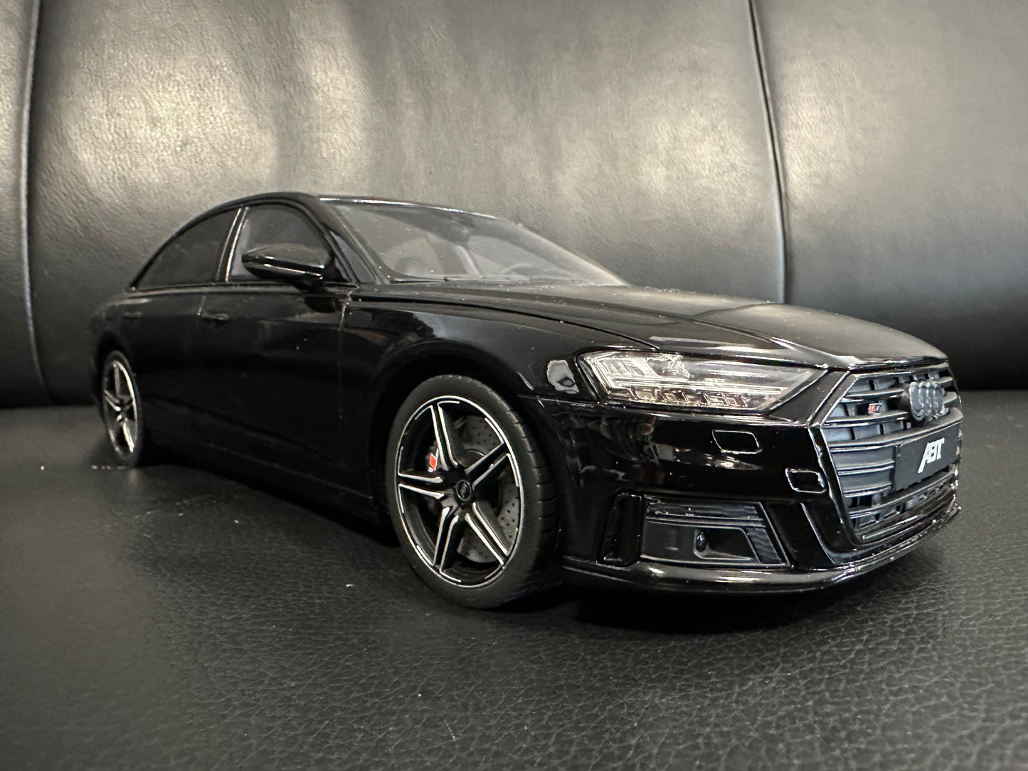 Audi S8 ABT black Limitiert 483/999 1:18 GT Spirit GT356 Ауди С8 АБТ Лимитирана черен