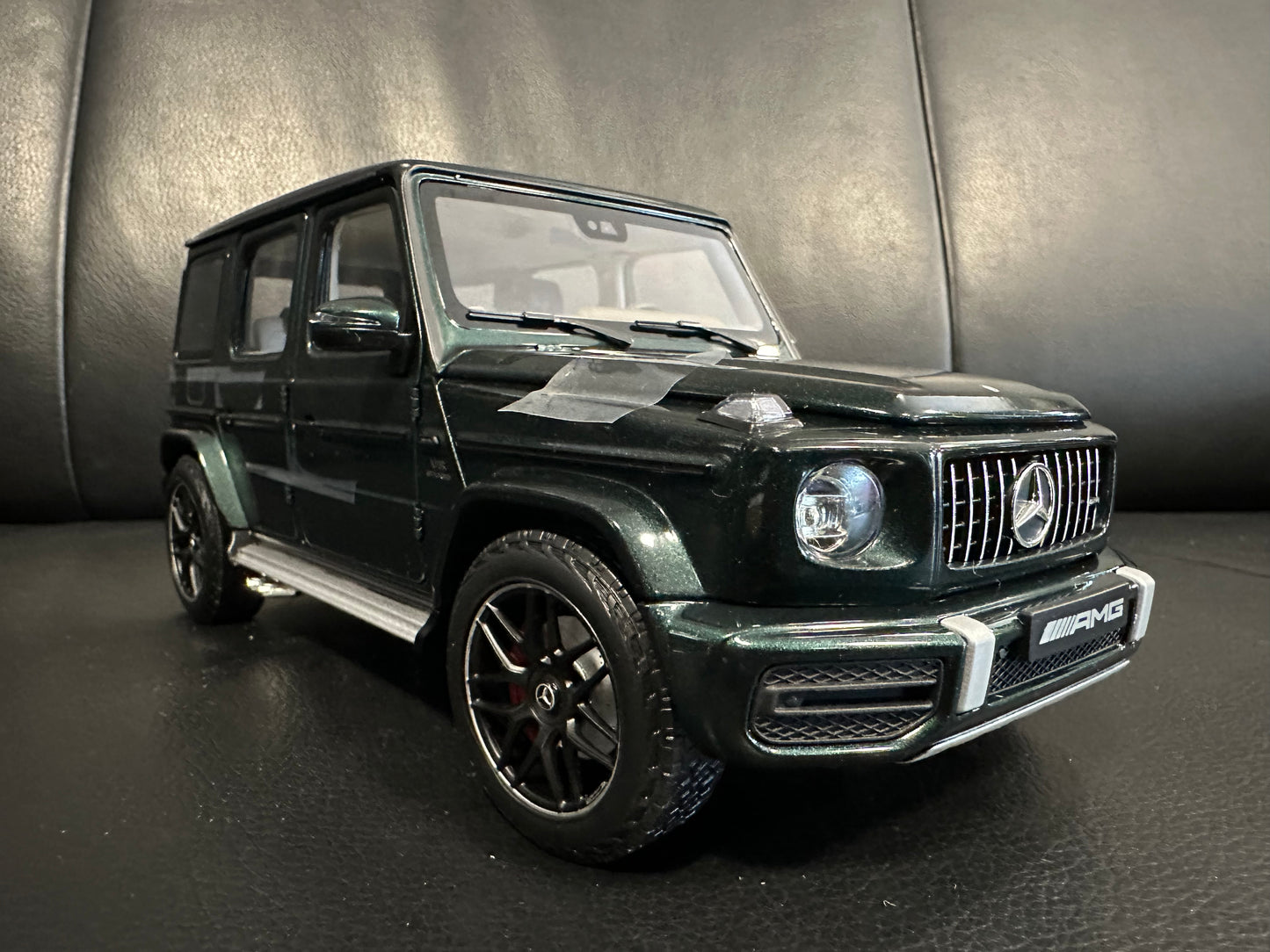 Mercedes Benz G63 V8 AMG green Limited Edition 1:18 Minichamps 110037066 Мерцедес Бенц Г63 АМГ зелен