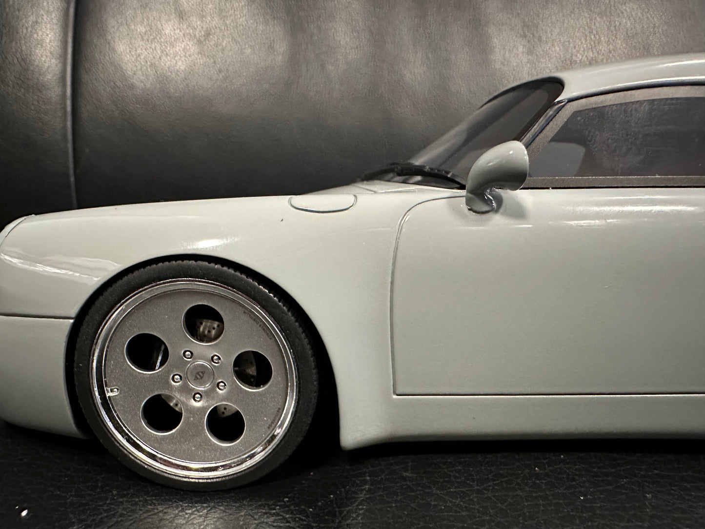Porsche 911 Strosek Mega 30 Year grey Limitiert 479/999 1:18 GT Spirit GT924 Порше 911 сив Лимитирана