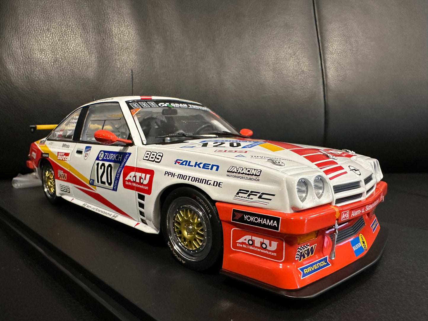 Opel Manta 24h Nürburgring 1:18 Werk 83 W18035002 Опел Манта
