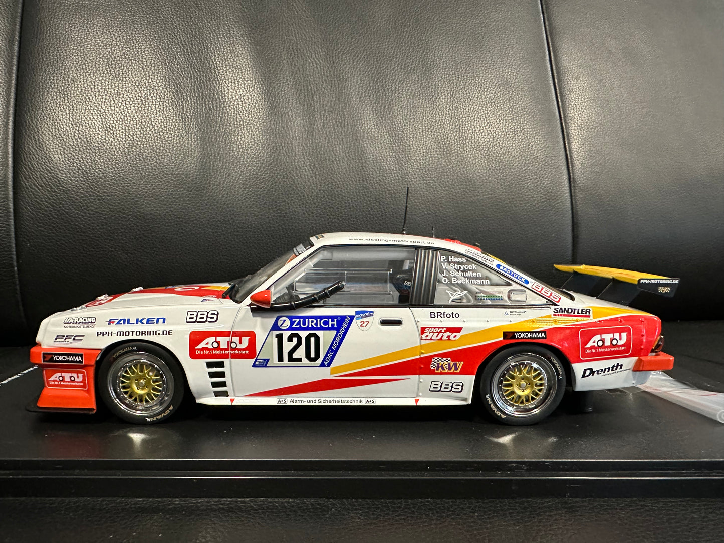 Opel Manta 24h Nürburgring 1:18 Werk 83 W18035002 Опел Манта