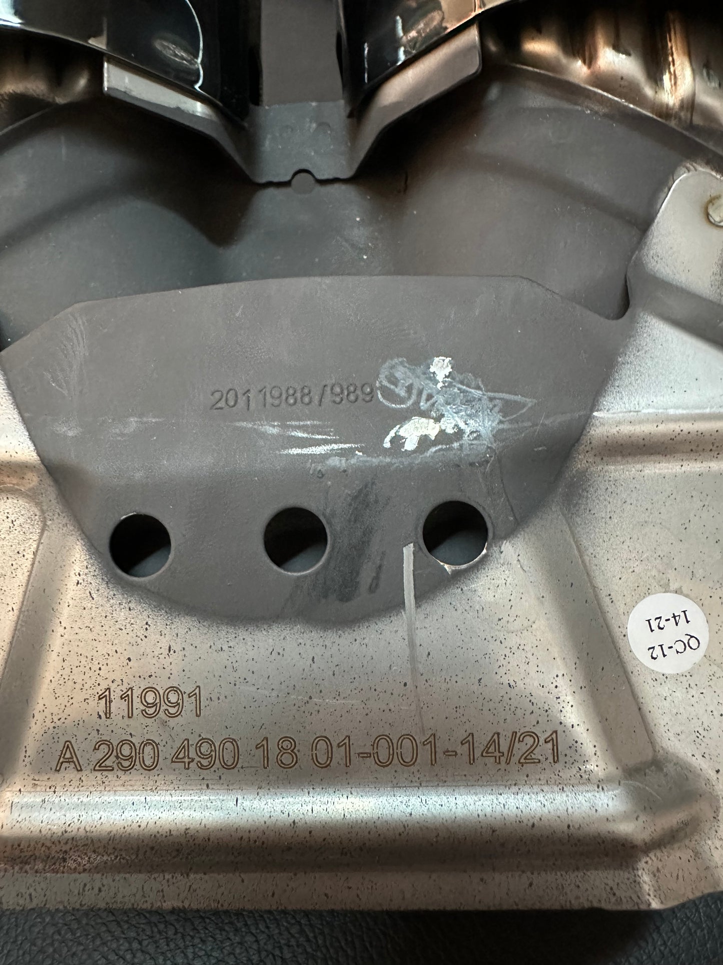 Оригинални като нови крайни Ауспух гърнета AMG за Мерцедес ГТ В290 Mercedes AMG GT W290 A2904901801