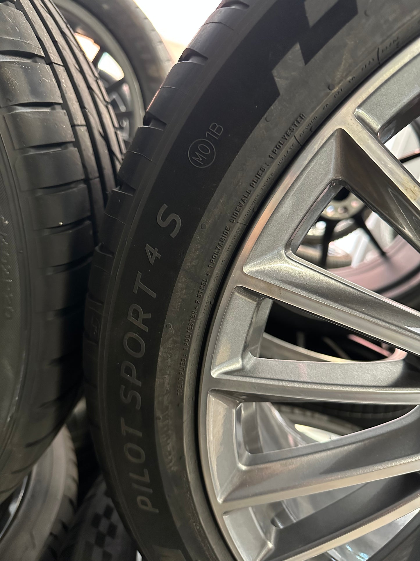 Нови Оригинал Mercedes E53 AMG Klasse 20 Zoll W214 Е53 класа W214 20 цола AMG джанти летен комплект летни гуми