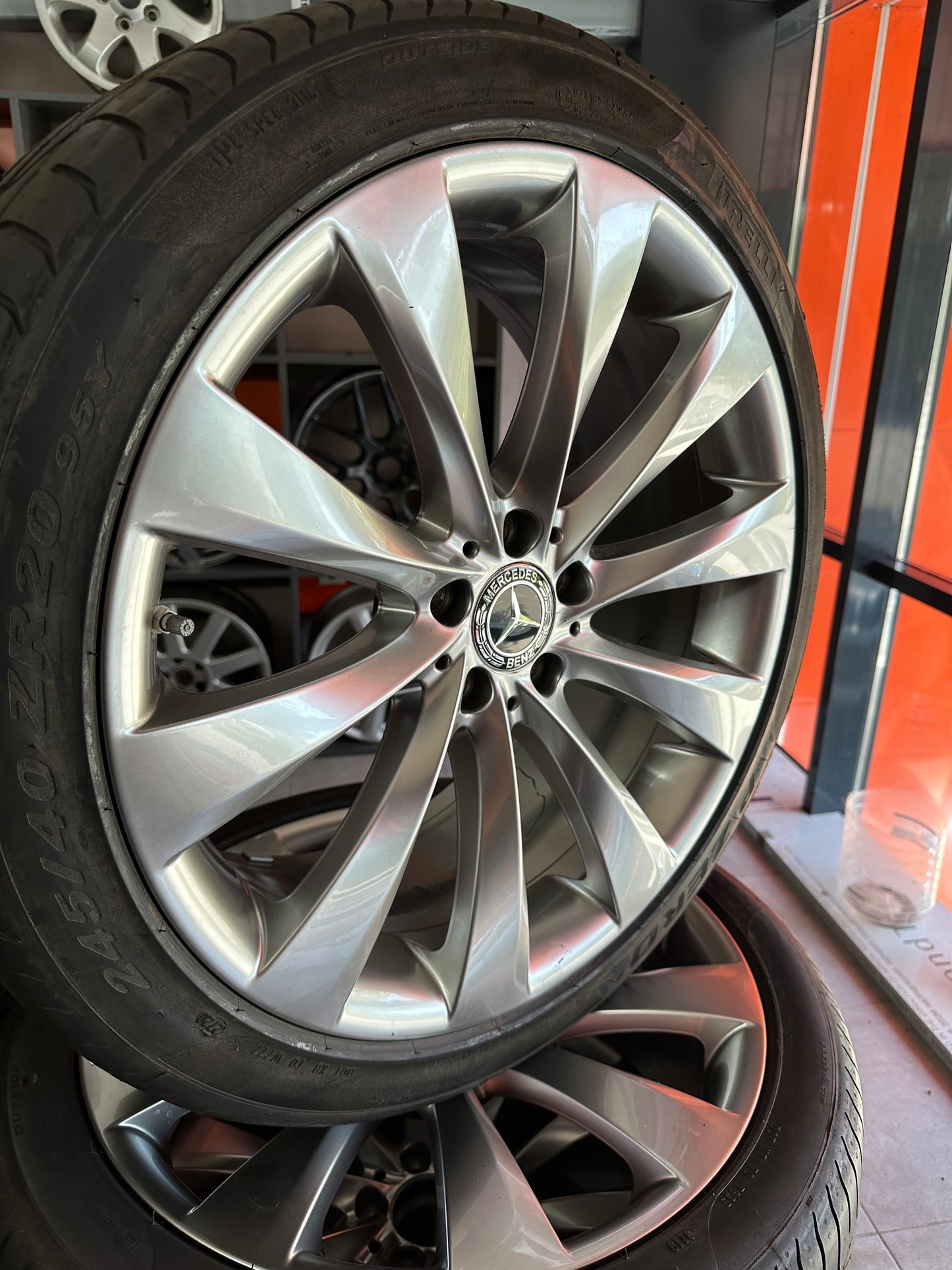 Оригинал Mercedes S класа W222 W217 20Zoll Мерцедес С Класа W222 20 цола джанти летен комплект летни гуми
