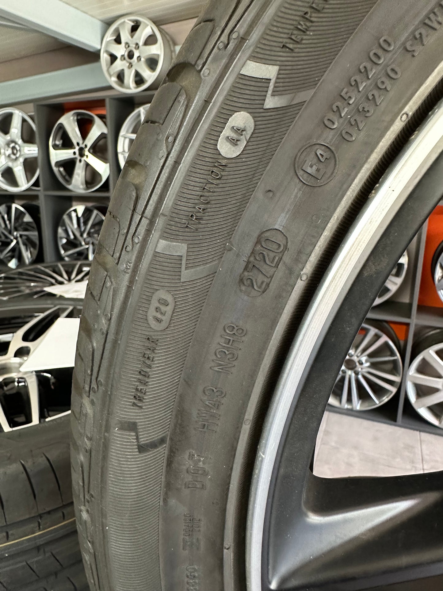 Като Нови Mercedes ML GLE W166 AMG 265 40 21 Zoll Мерцедес МЛ ГЛЕ 265 40 21 цола АМГ алуминиеви джанти летен комплект летни гуми