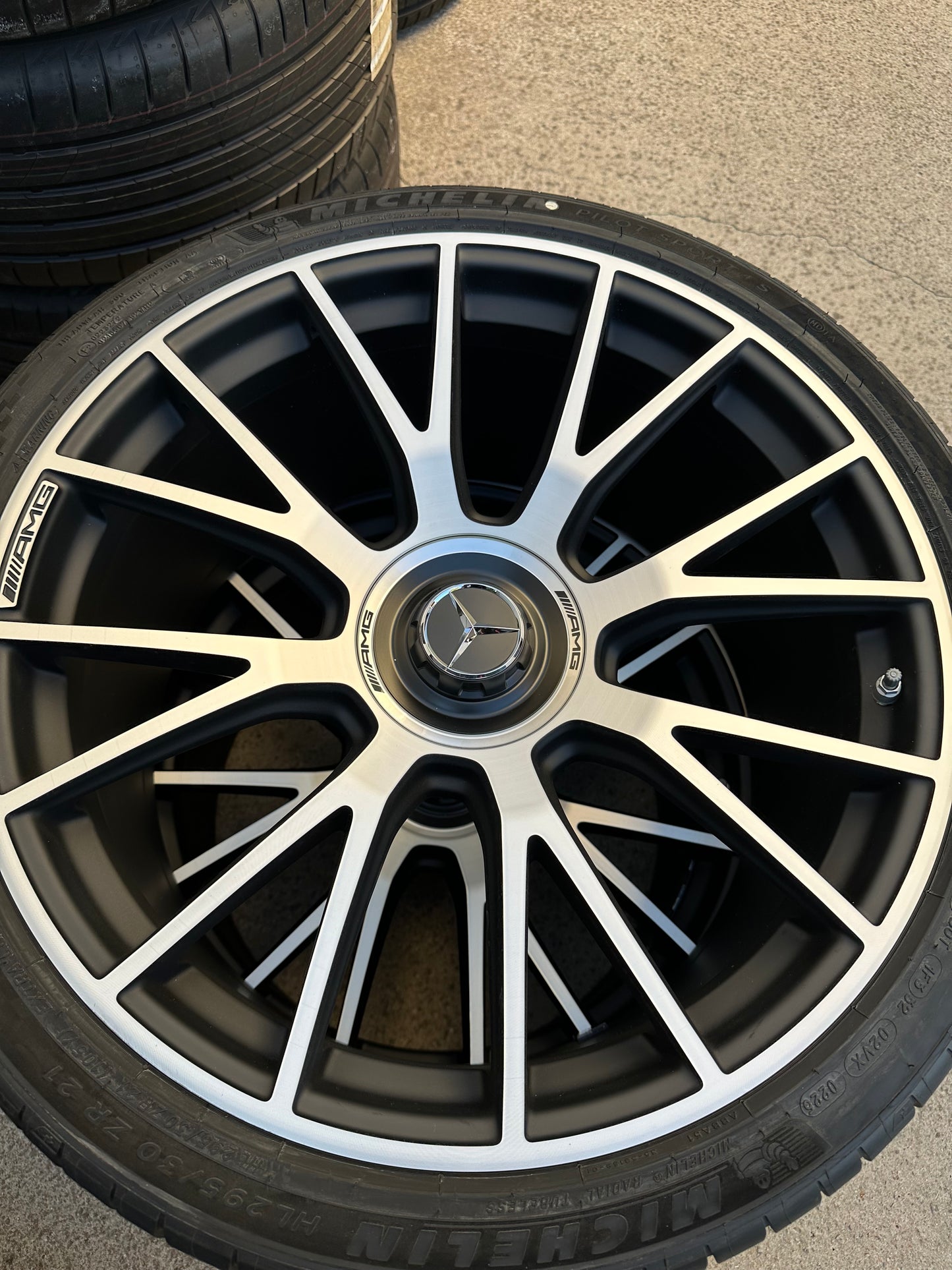 Нови Оригинал Mercedes E53 AMG Klasse 21 Zoll W214 Е53 класа W214 21 цола AMG джанти летен комплект летни гуми
