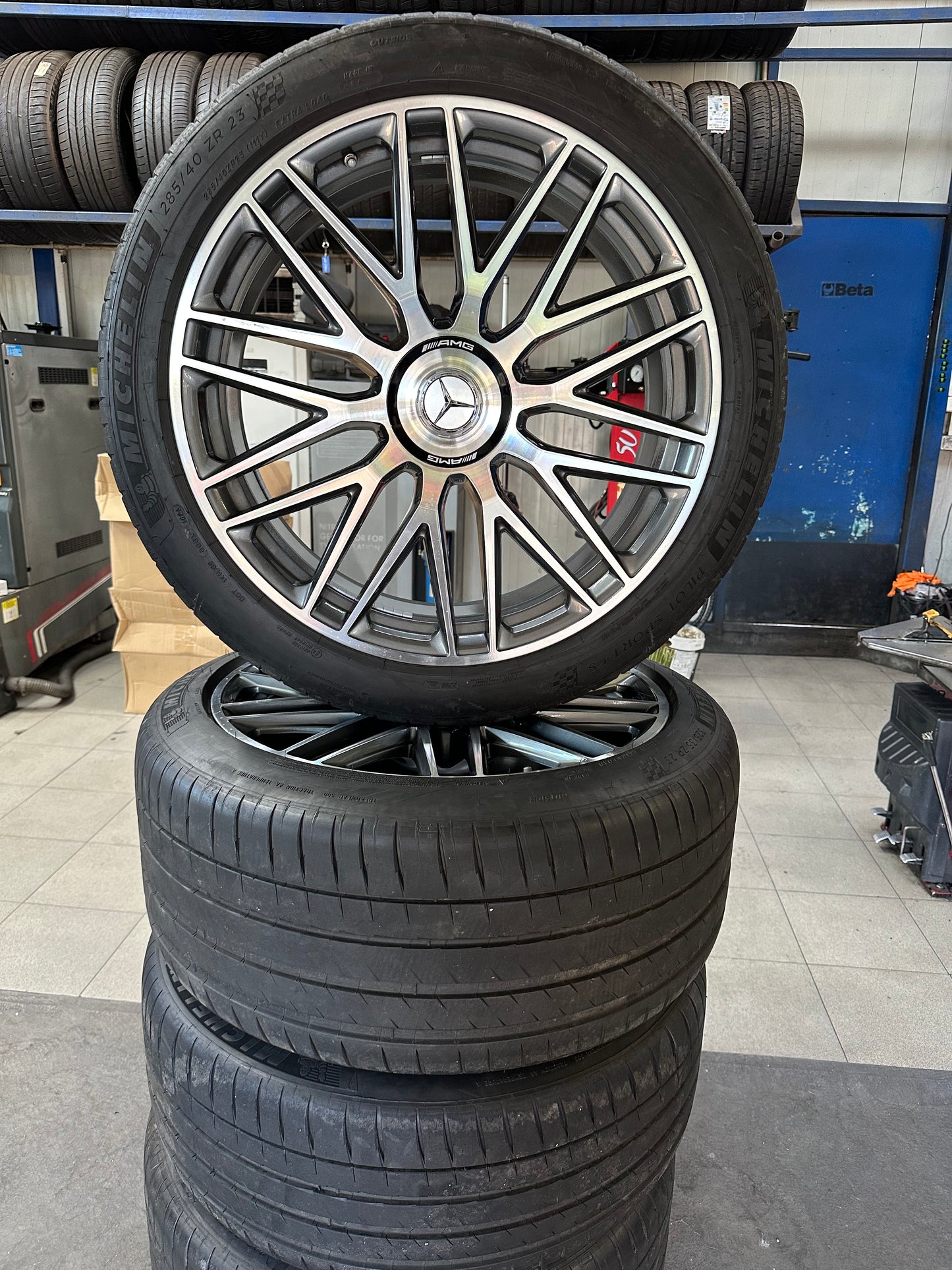 Оригинал Mercedes GLS 63 AMG X167 W167 23 Zoll Мерцедес ГЛС63 AMG X167 W167 23 цола джанти летен комплект летни гуми