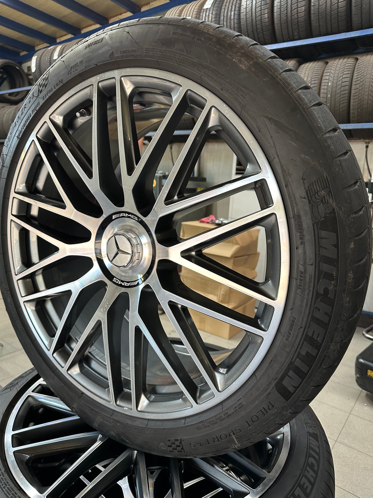 Оригинал Mercedes GLS 63 AMG X167 W167 23 Zoll Мерцедес ГЛС63 AMG X167 W167 23 цола джанти летен комплект летни гуми