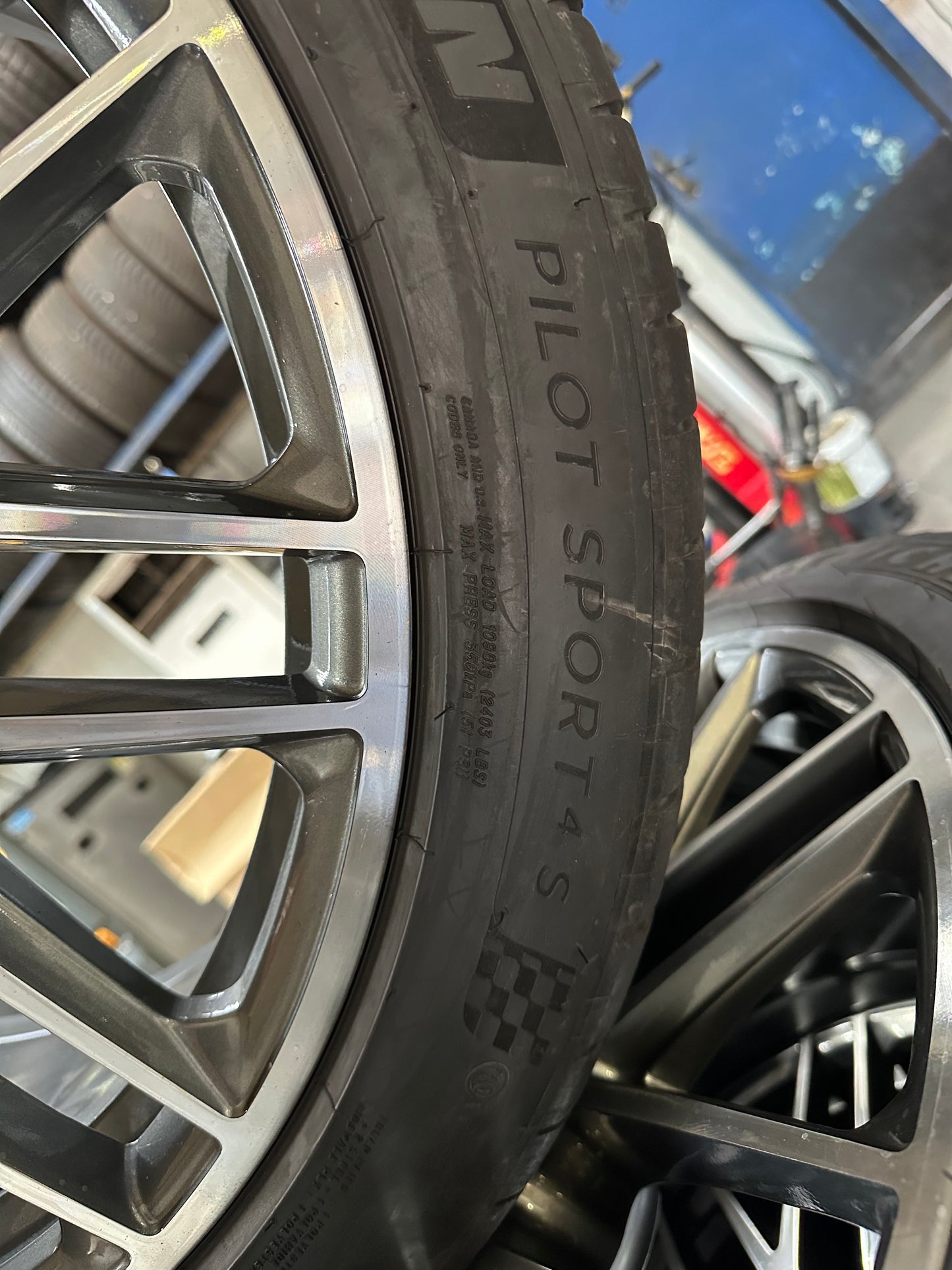 Оригинал Mercedes GLS 63 AMG X167 W167 23 Zoll Мерцедес ГЛС63 AMG X167 W167 23 цола джанти летен комплект летни гуми