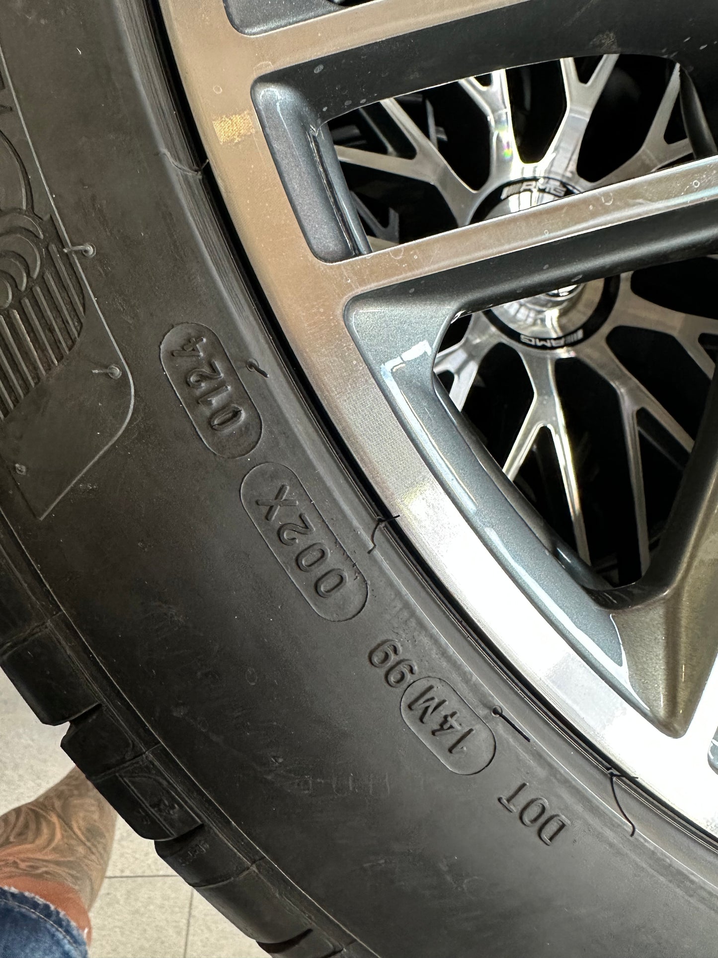 Оригинал Mercedes GLS 63 AMG X167 W167 23 Zoll Мерцедес ГЛС63 AMG X167 W167 23 цола джанти летен комплект летни гуми