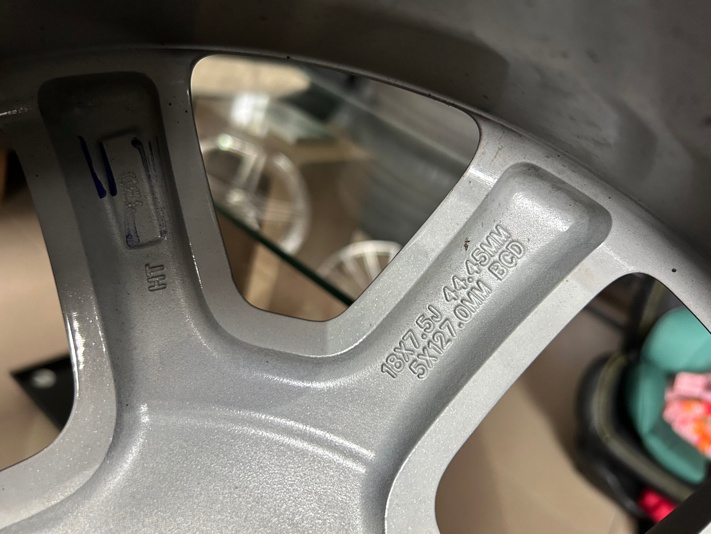 Jeep Rubicon Wrangler комплект алуминиеви джанти с всесезонни Гуми 225 70 18 Цола