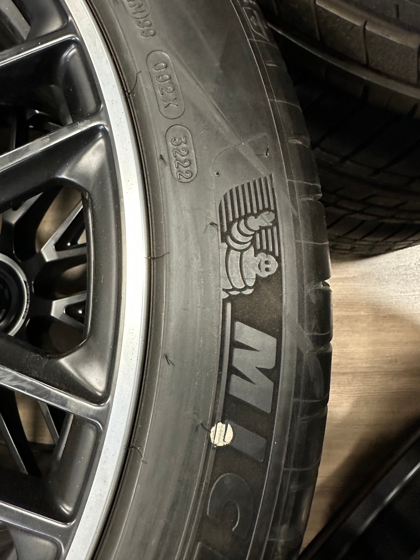 Оригинал като нови Mercedes GLS 63 AMG X167 W167 23 Zoll Мерцедес ГЛС63 AMG X167 W167 23 цола джанти летен комплект летни гуми