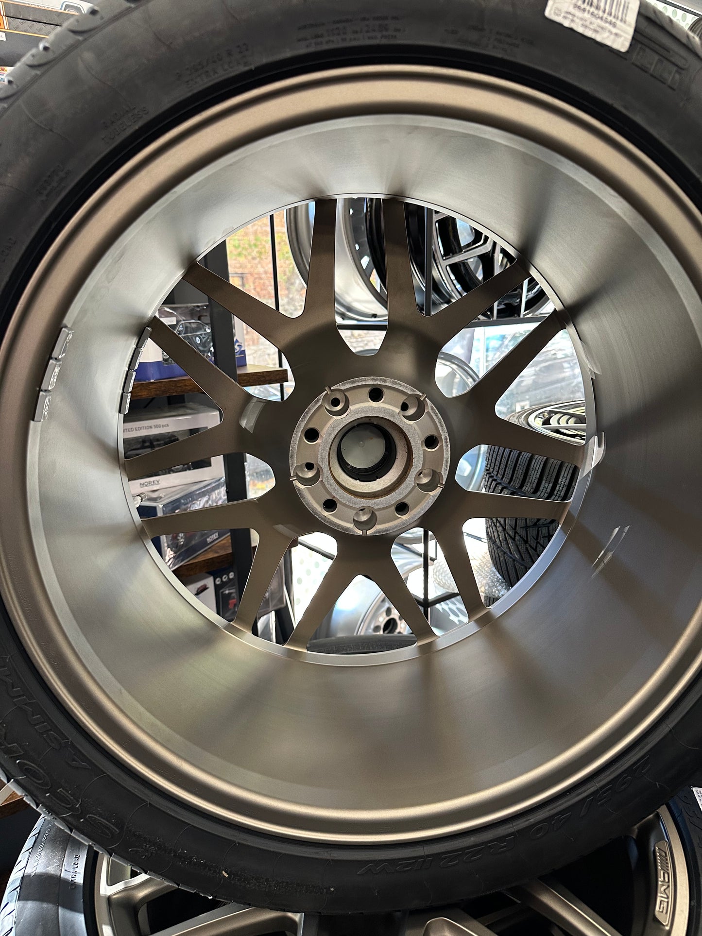 Оригинал Нови Mercedes G63 AMG G klasse 22 Zoll Gold Edition Мерцедес Г класа W463 22 цола AMG джанти летен комплект летни гуми