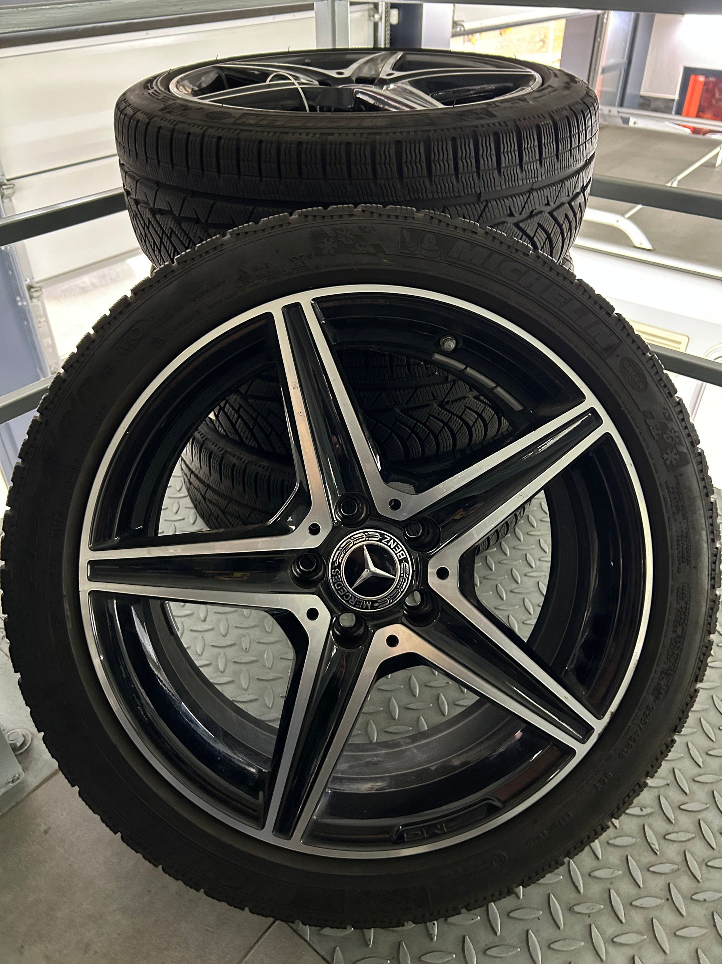 Mercedes C klasse Мерцедес Ц класа W205 W204 AMG 18 цола джанти зимен комплект зимни гуми