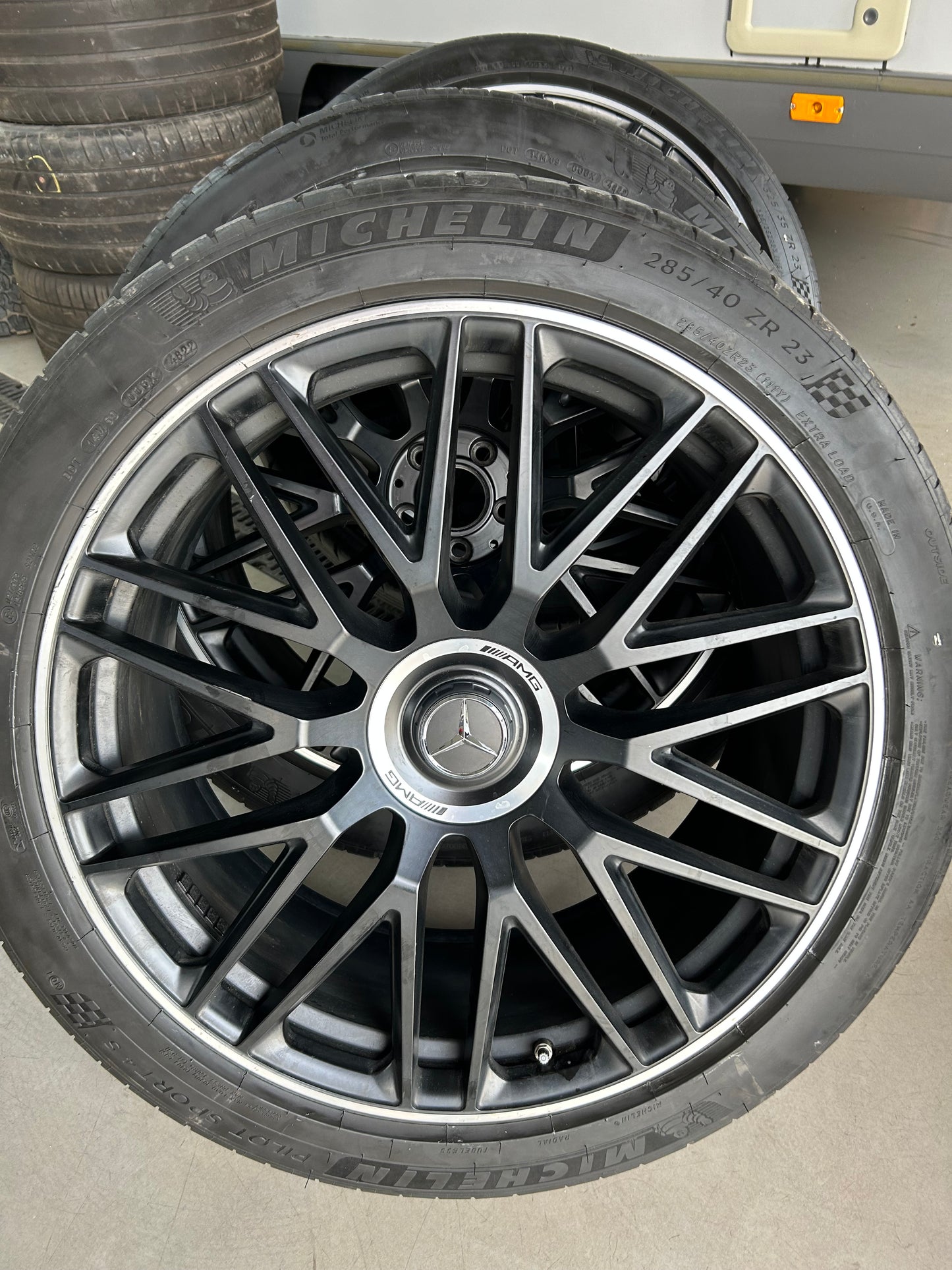 Мерцедес ГЛС63 Mercedes GLS63 AMG X167 W167 23 цола джанти летен комплект летни гуми