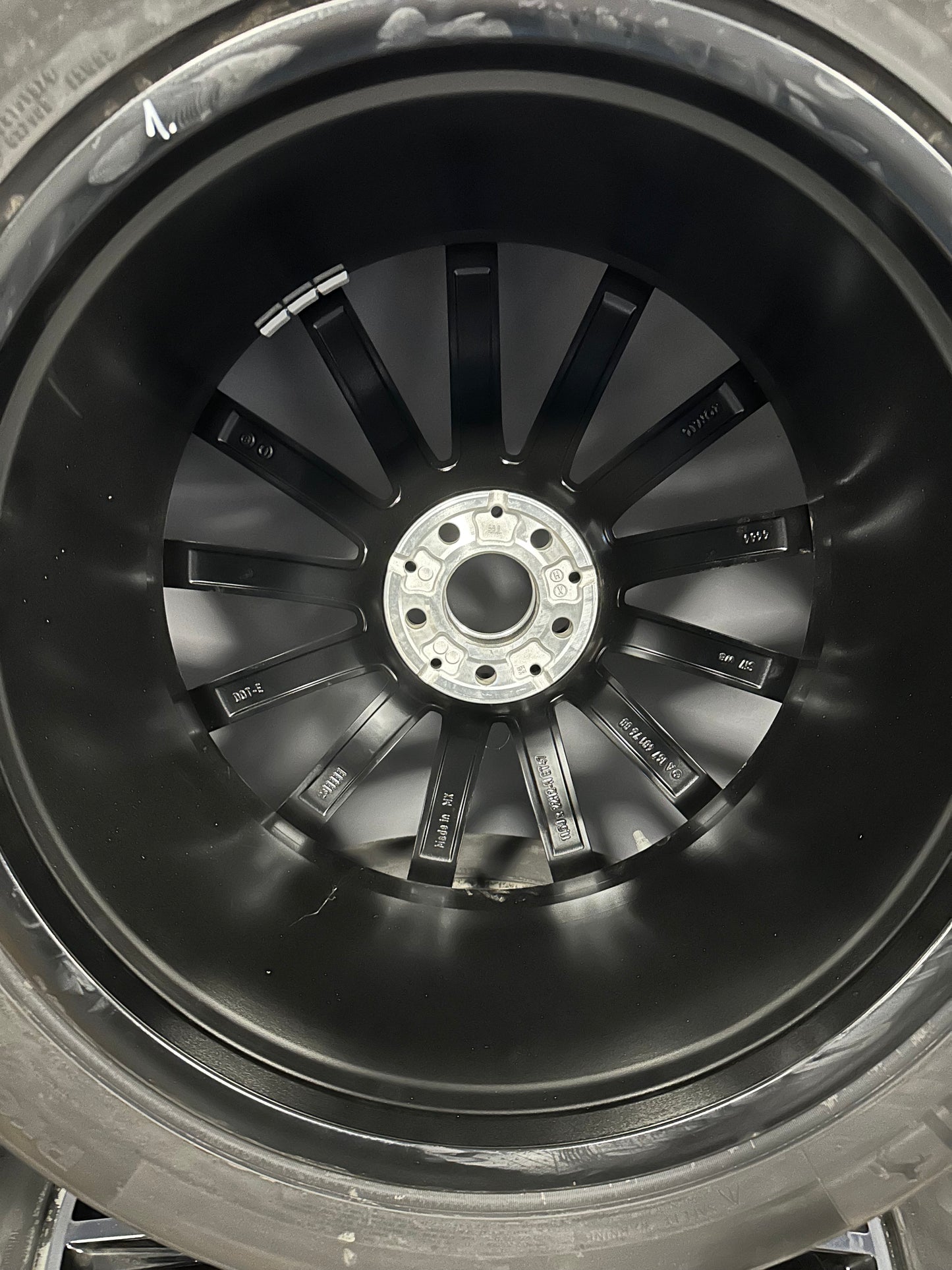 Оригинал Нови Mercedes GLS X167 W167 22 Zoll AMG Мерцедес ГЛС 22 цола АМГ джанти летен комплект летни гуми