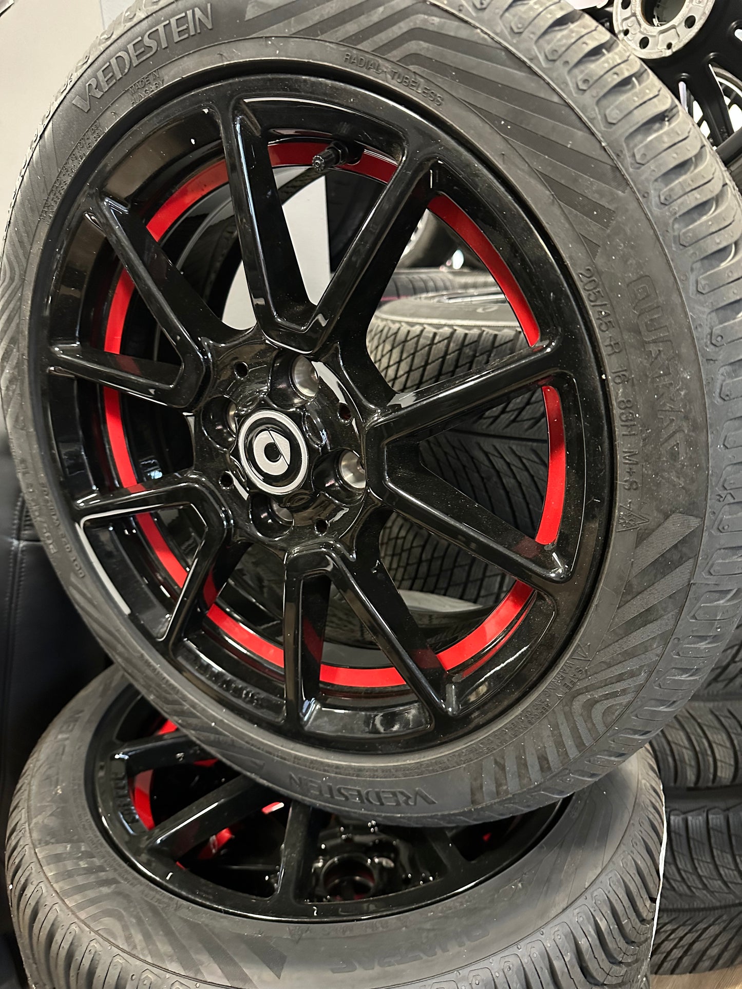 Оригинал Нови Smart W453 Brabus 16 Zoll Смарт Брабус 16 цола Алуминиеви джанти летен/зимен комплект всесезонни гуми