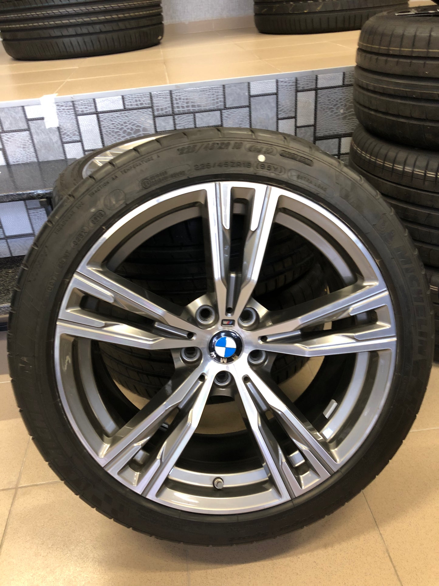 Нови BMW Z4 G29 18 цола джанти М798 летен комплект гуми