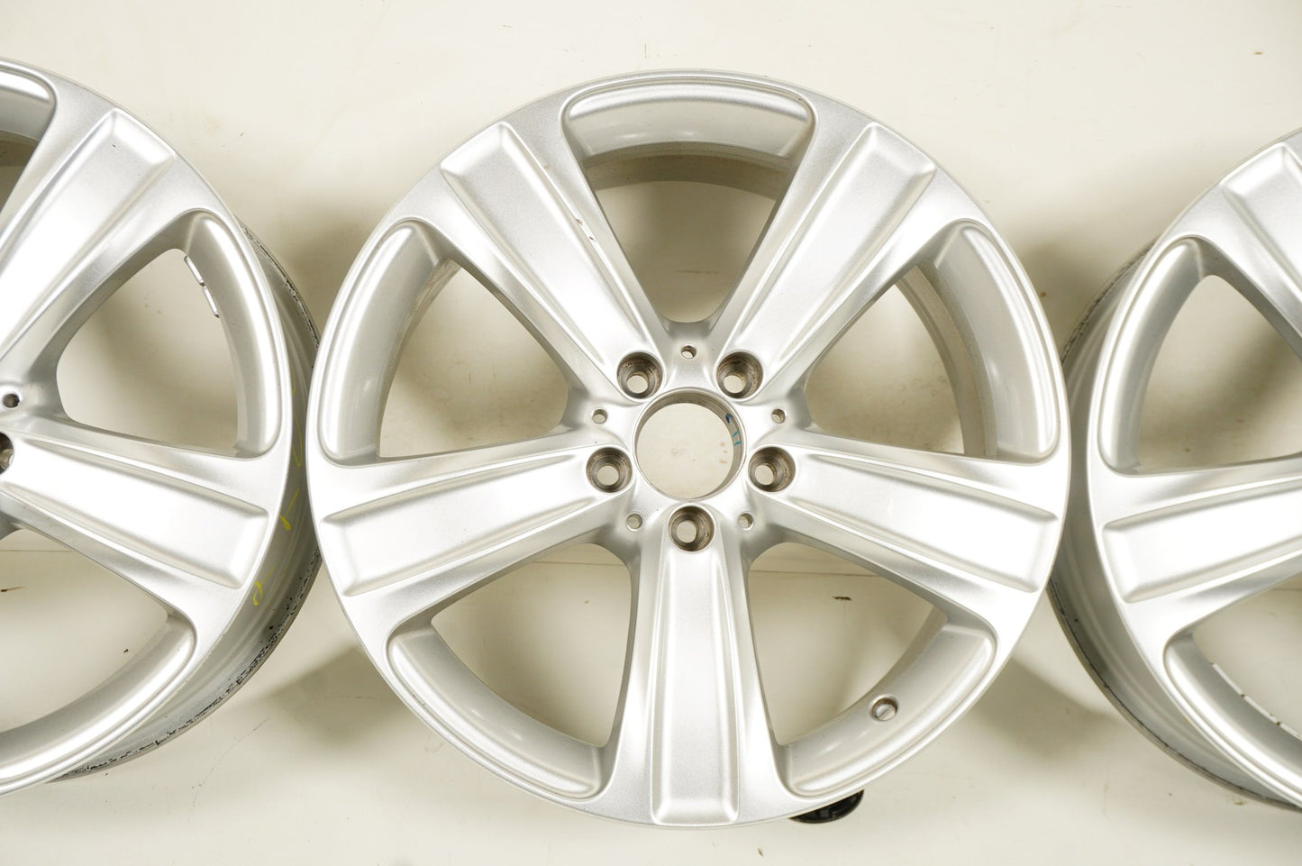 Оригинални Мерцедес GLC Klasse W253 18 Zoll Мерцедес ГЛЦ Класа W253 Алуминиеви джанти 18 цола 8J ET38 A2534010800