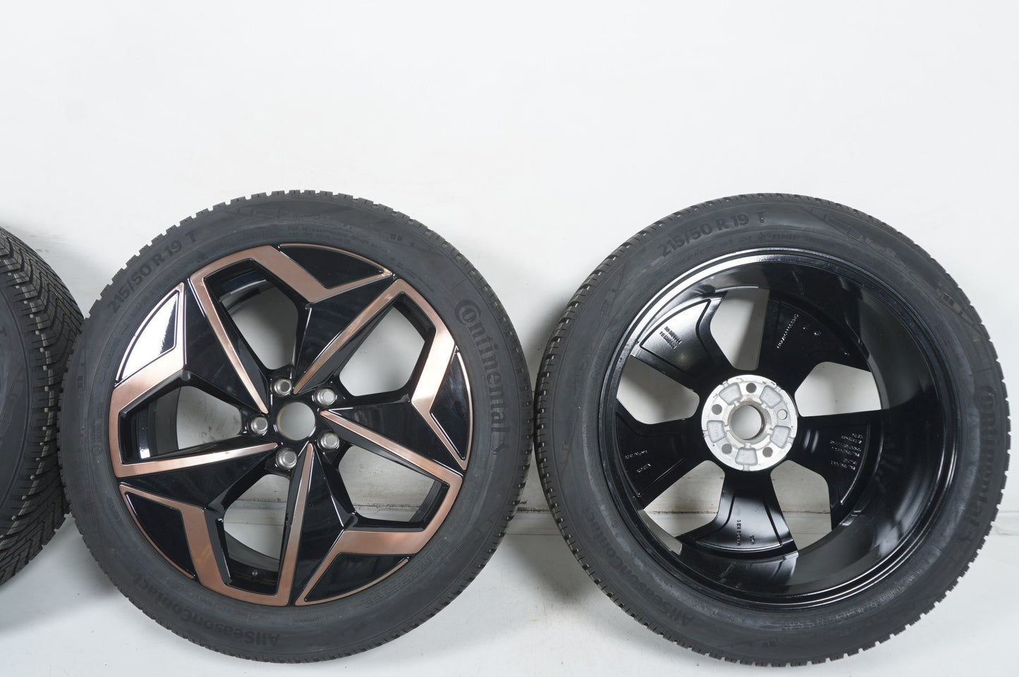 Нови VW Volkswagen ID3 E11 Фолксваген ИД3 19 цола джанти комплект всесезонни гуми