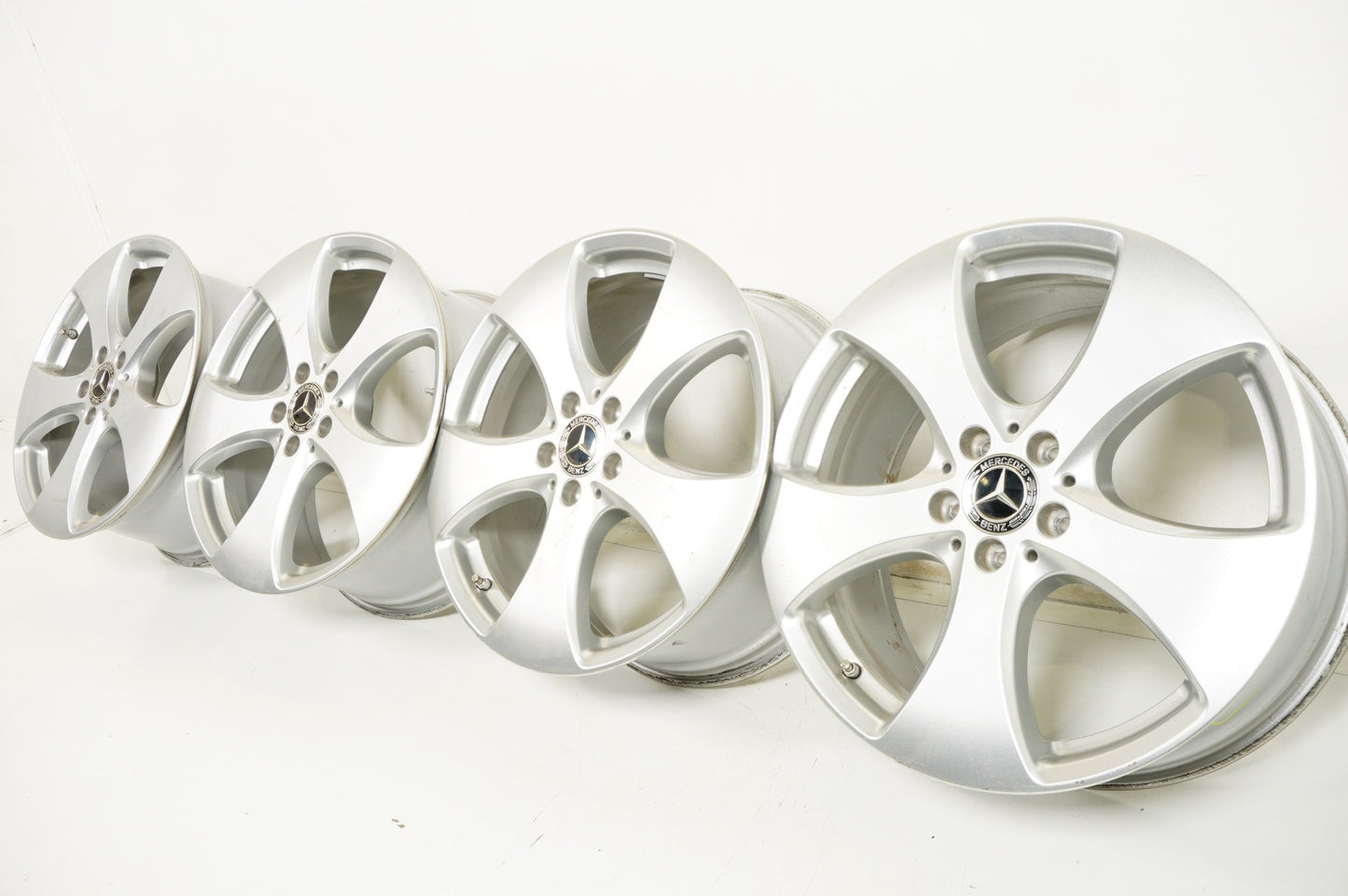 Оригинални Мерцедес GLE ML GL Klasse / ГЛЕ МЛ ГЛ Класа W166 Алуминиеви джанти 19 цола 8,5J ET62