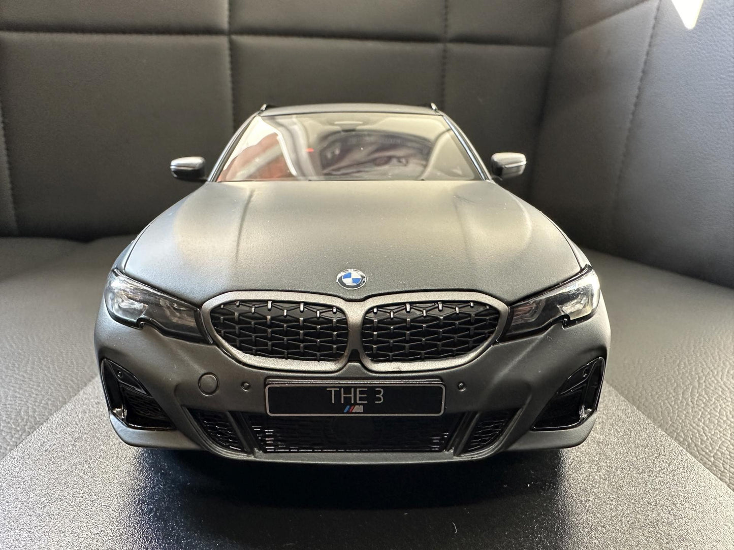 Bmw M340i G21 Kombi 2019 frozen grey 1:18 GT Spirit GT471 Бмв M340 Комби сив мат 2019