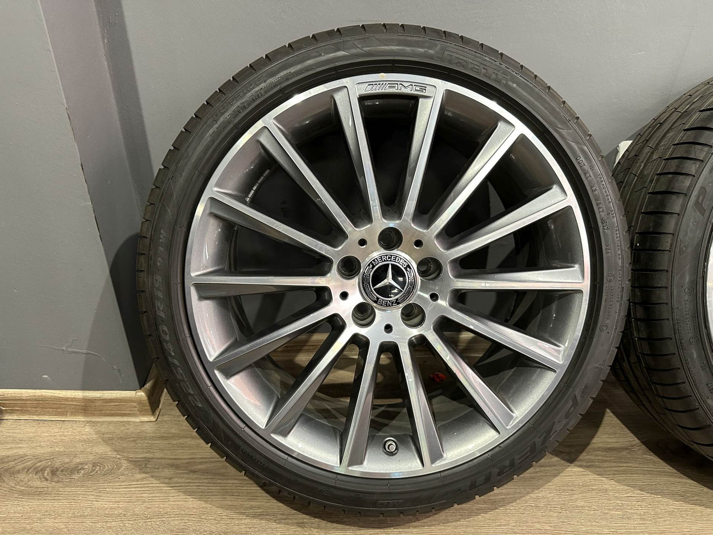 Оригинал Като Нови Mercedes C klasse W205 19 Zoll AMG Мерцедес Ц класа W205 19 цола AMG летен комплект летни гуми