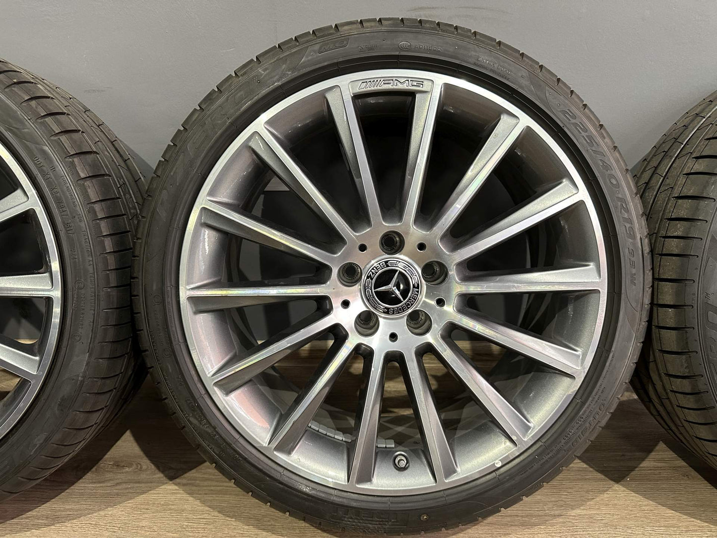 Оригинал Като Нови Mercedes C klasse W205 19 Zoll AMG Мерцедес Ц класа W205 19 цола AMG летен комплект летни гуми