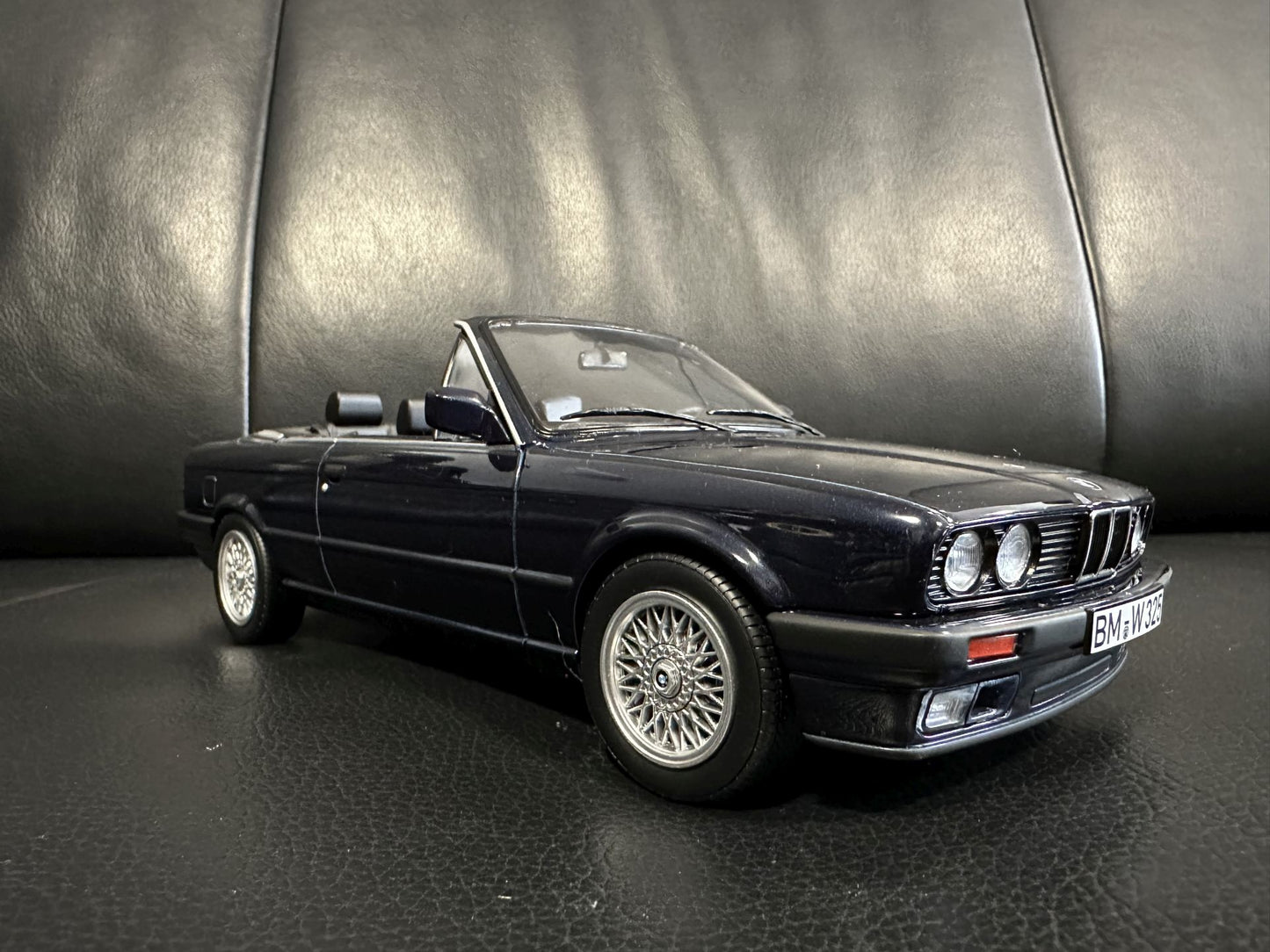 Bmw 325i E30 1991 Cabrio blue 1:18 Norev 183212 Бмв 325i Е30 Кабрио син лимитирана 500 бройки