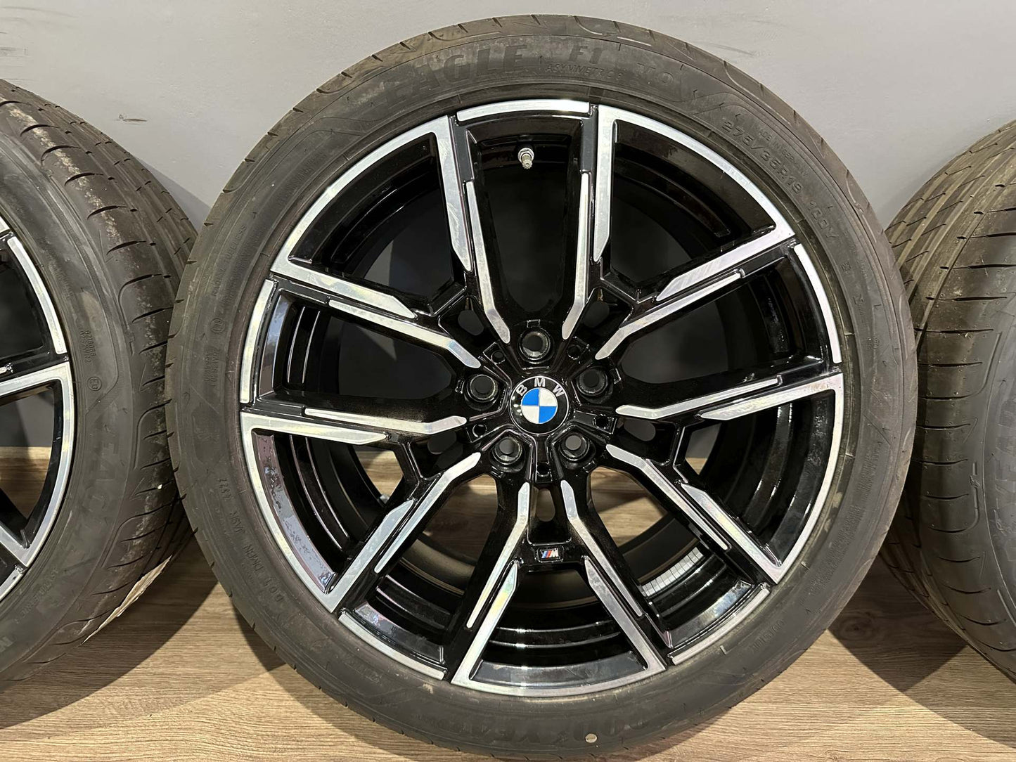 Като Нови BMW 5er G30 G31 19 Zoll 859M Бмв 5-та серия 19 цола Алуминиеви джанти 859M летен комплект летни гуми