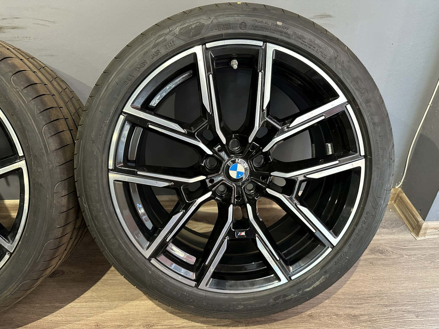 Като Нови BMW 5er G30 G31 19 Zoll 859M Бмв 5-та серия 19 цола Алуминиеви джанти 859M летен комплект летни гуми