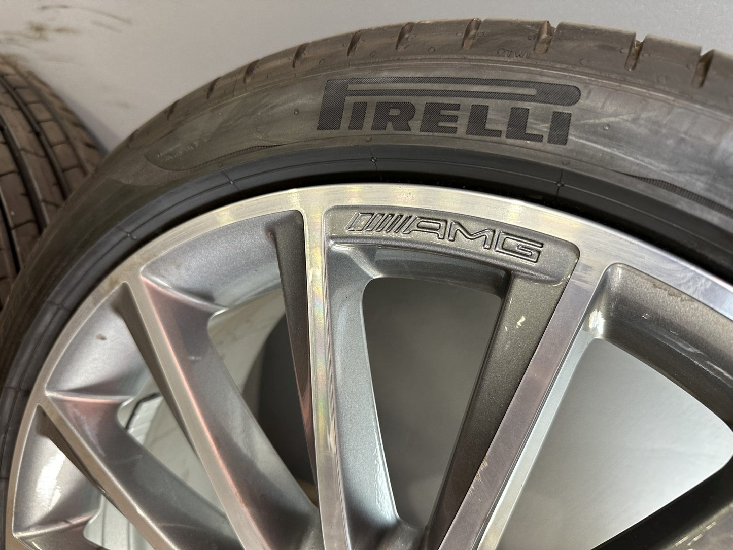 Оригинал Като Нови Mercedes C klasse W205 19 Zoll AMG Мерцедес Ц класа W205 19 цола AMG летен комплект летни гуми