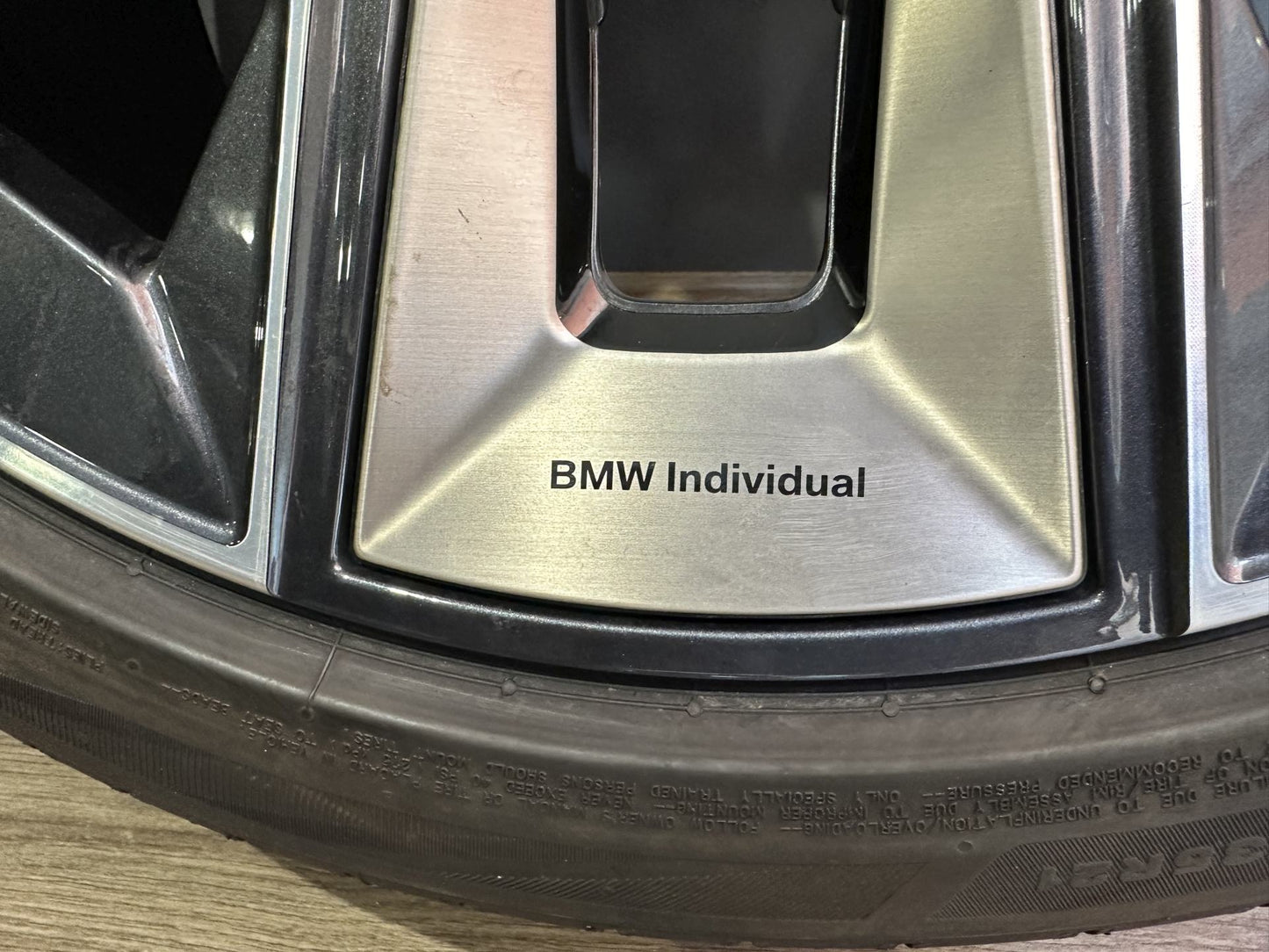 Оригинал Като Нови BMW 7er i7 G70 G7L 21 Zoll 910i Бмв 7-ма серия и7 Г70 21 цола 910i летен комплект летни гуми