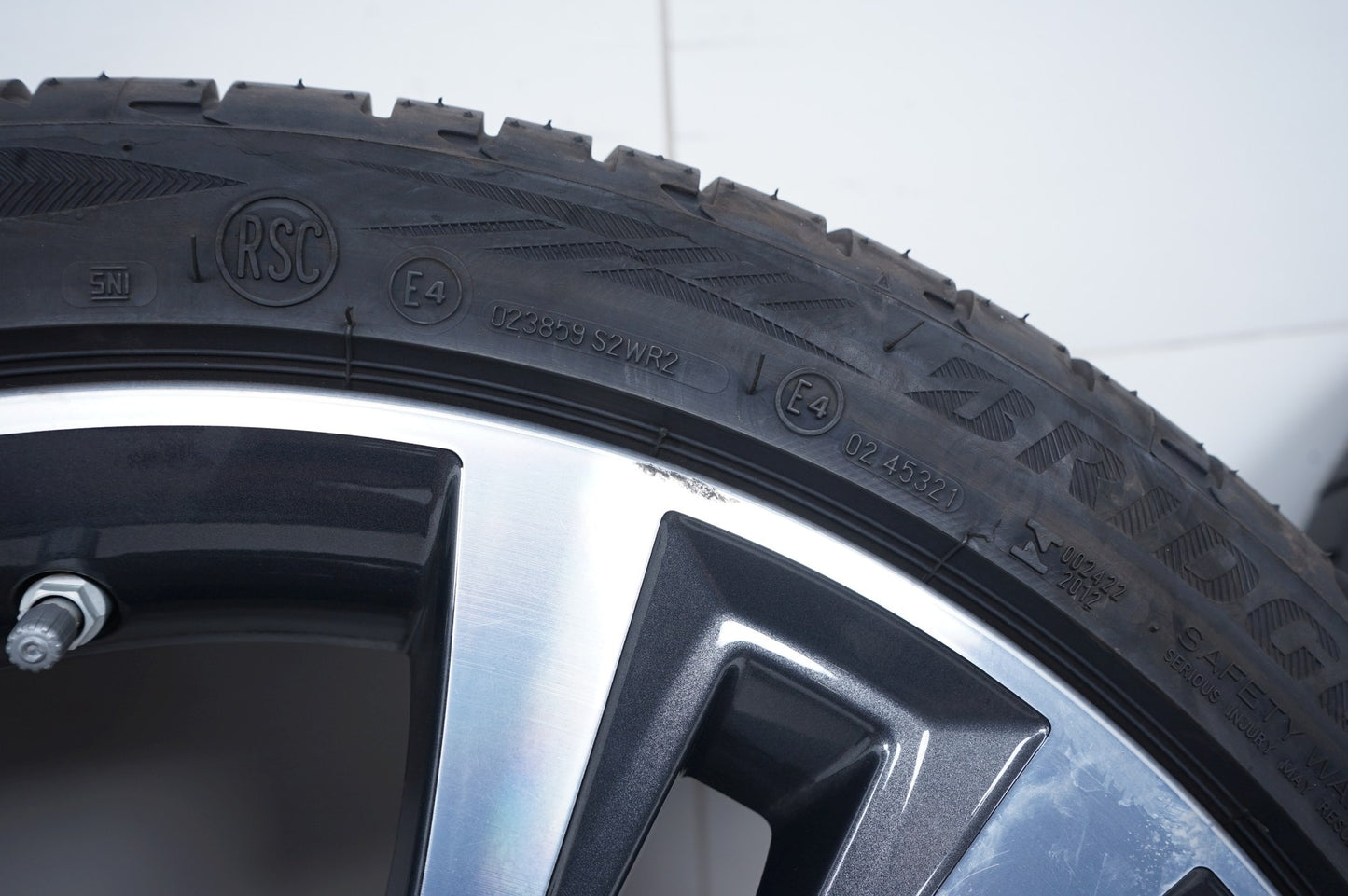 BMW 1er 2er серия F20 F21 18 Zoll 384 Бмв 1-ва 2-ра серия Ф20 Ф21 18 цола 384 летен комплект летни гуми